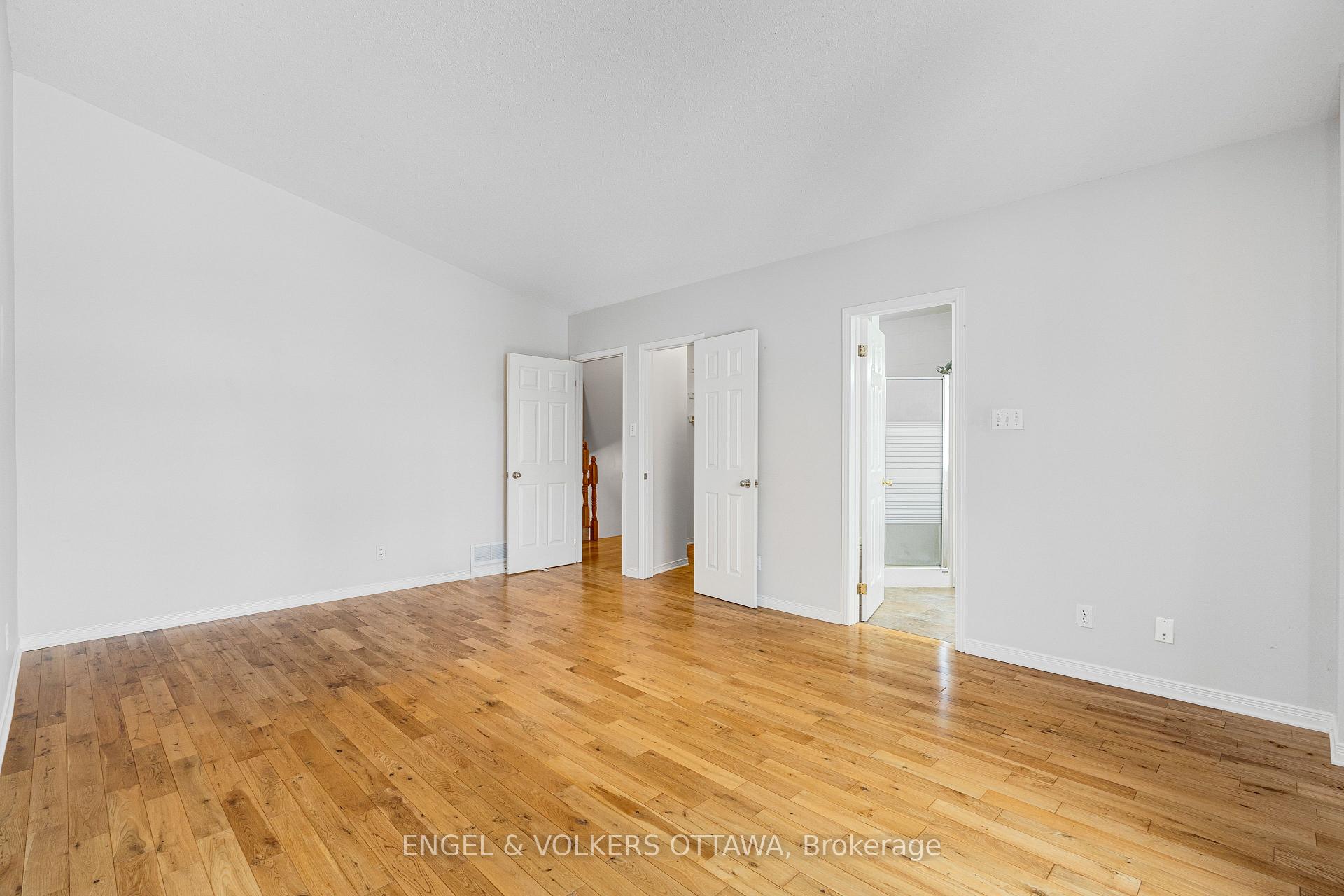 Photo 12 of 1321 Morley Boulevard, Ottawa, Courtland Park — HOMEH