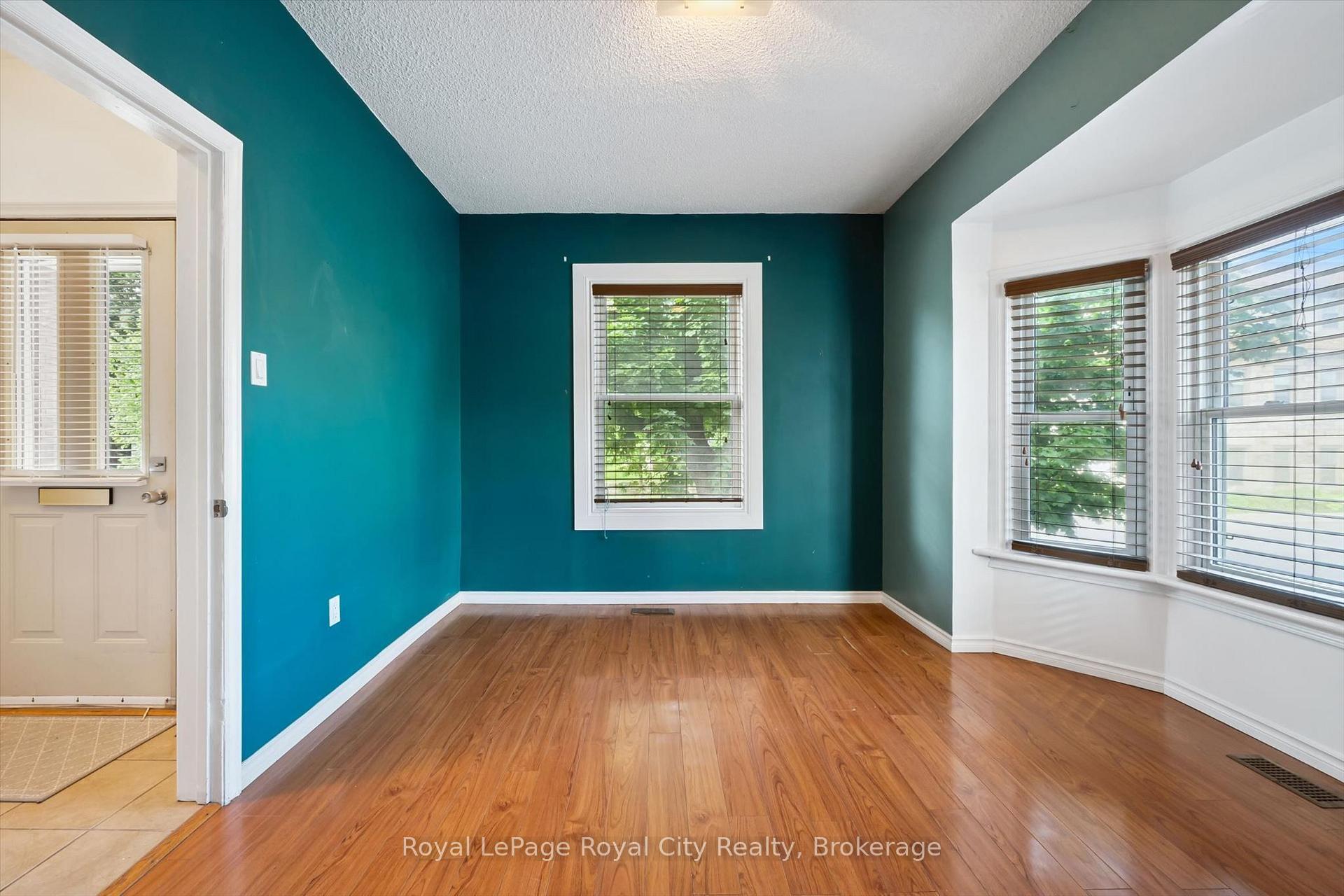 Photo 5 of 90 Neeve Street, Guelph, St. Patrick's Ward — HOMEH