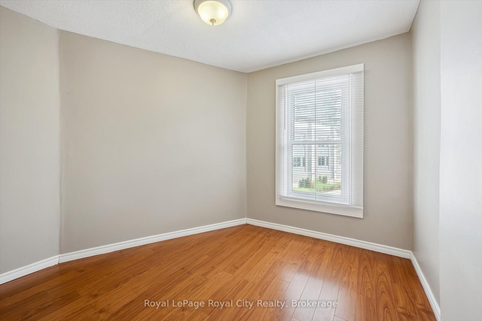 Photo 27 of 90 Neeve Street, Guelph, St. Patrick's Ward — HOMEH