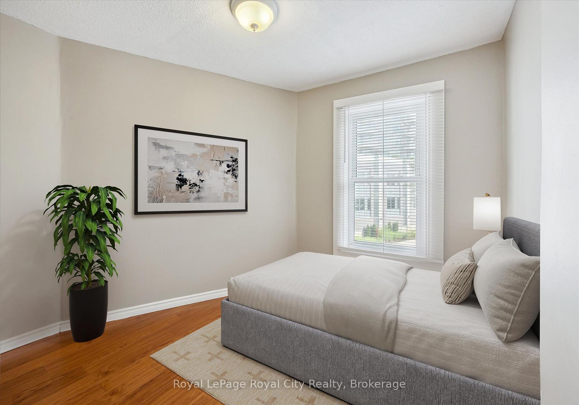 Photo 28 of 90 Neeve Street, Guelph, St. Patrick's Ward — HOMEH