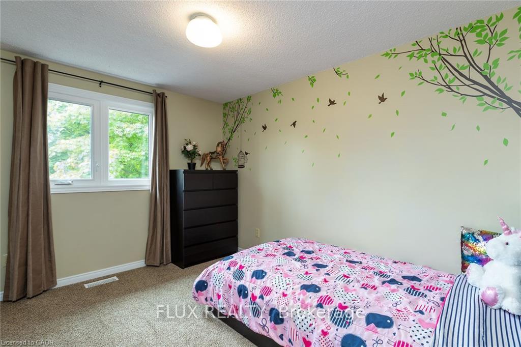 Photo 17 of Unit 1, 63 Imperial Road N, Guelph, Willow West/Sugarbush/West Acres — HOMEH