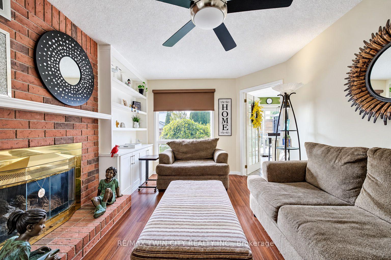 Photo 6 of 11 Peregrine Crescent, Cambridge, Clemens Mills/Saginaw — HOMEH