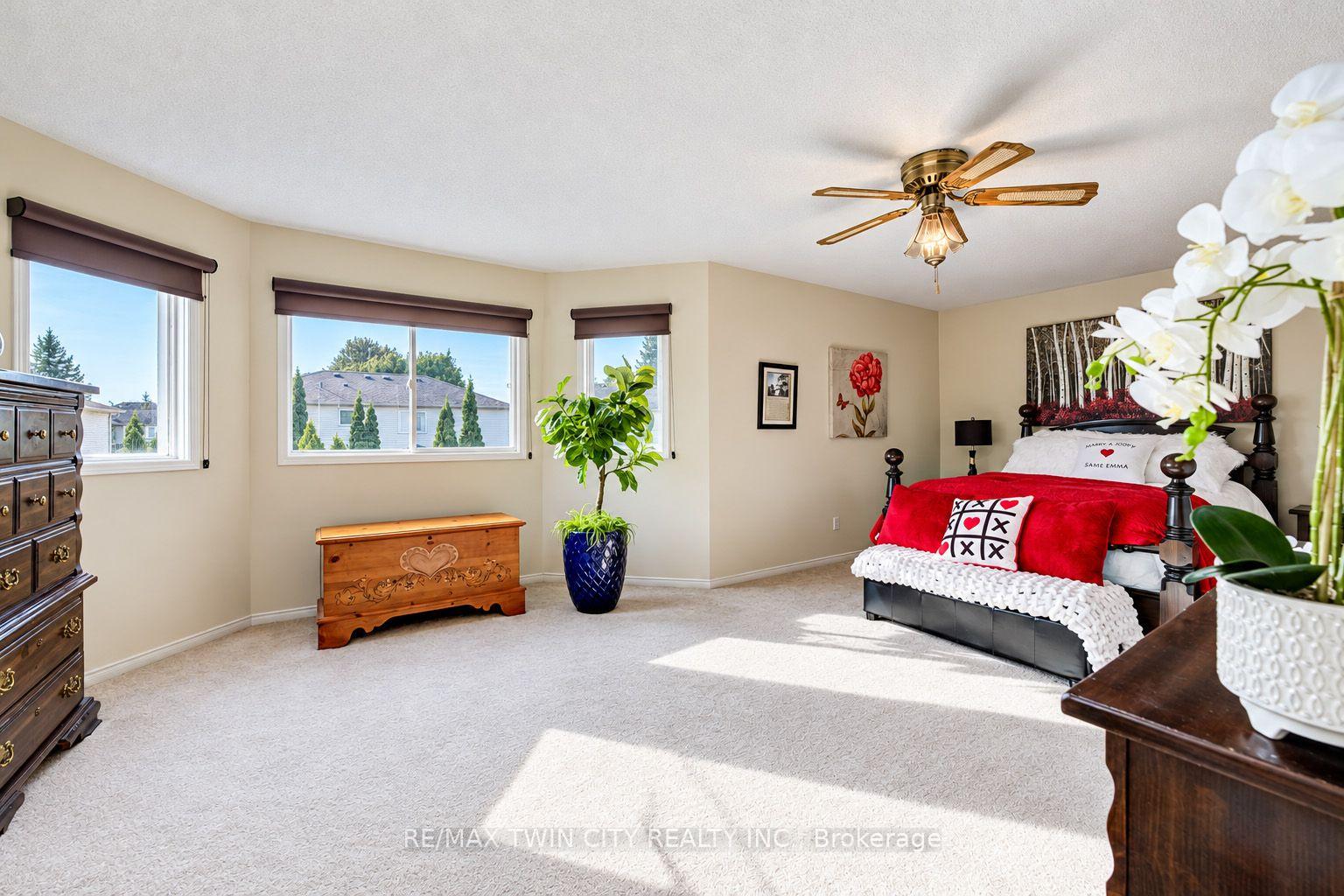 Photo 22 of 11 Peregrine Crescent, Cambridge, Clemens Mills/Saginaw — HOMEH