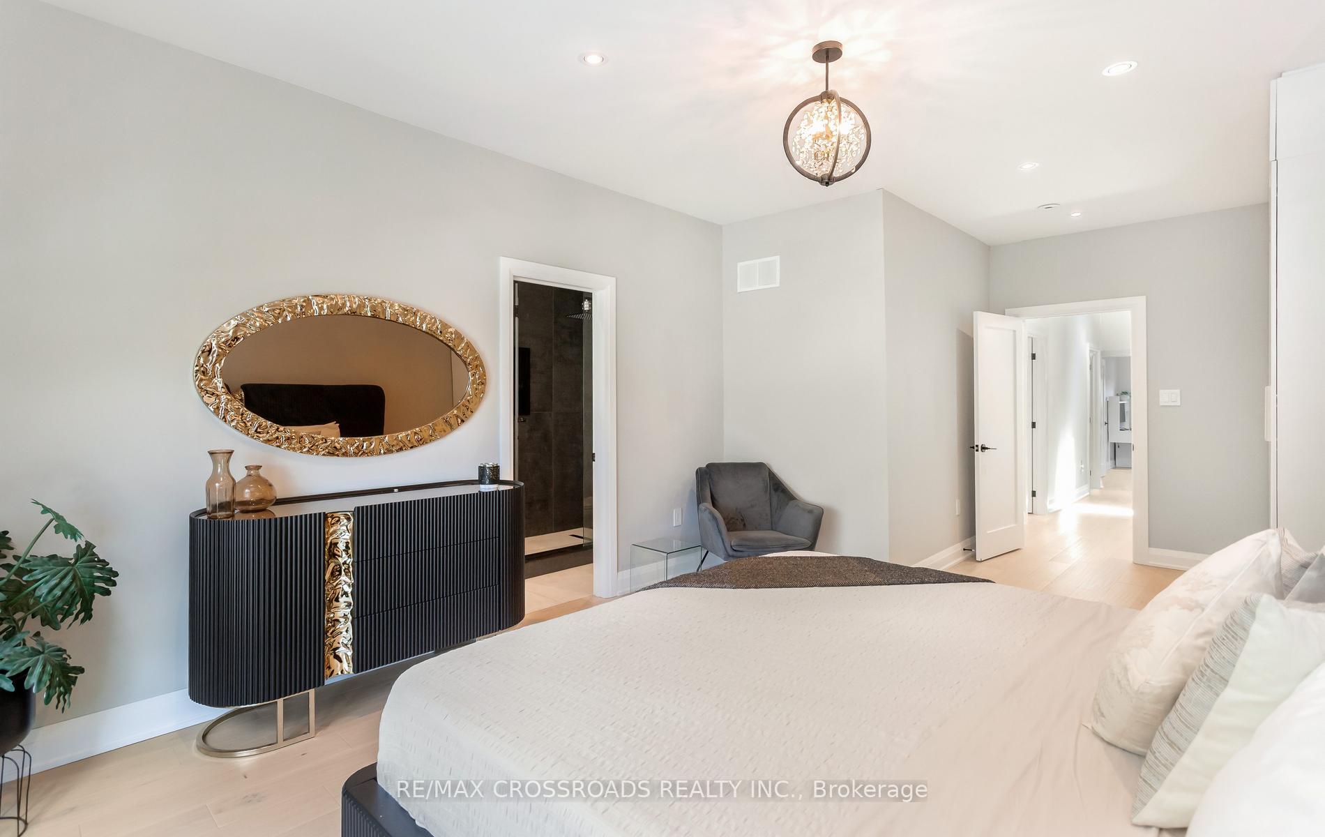 Photo 18 of 10 Hamstead Avenue, Toronto, Woodbine-Lumsden — HOMEH