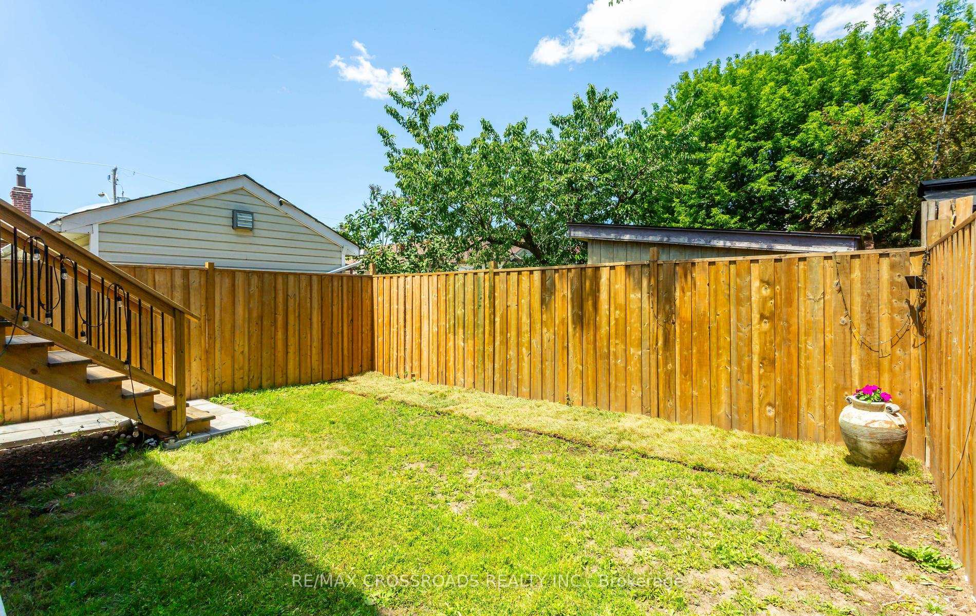 Photo 42 of 10 Hamstead Avenue, Toronto, Woodbine-Lumsden — HOMEH