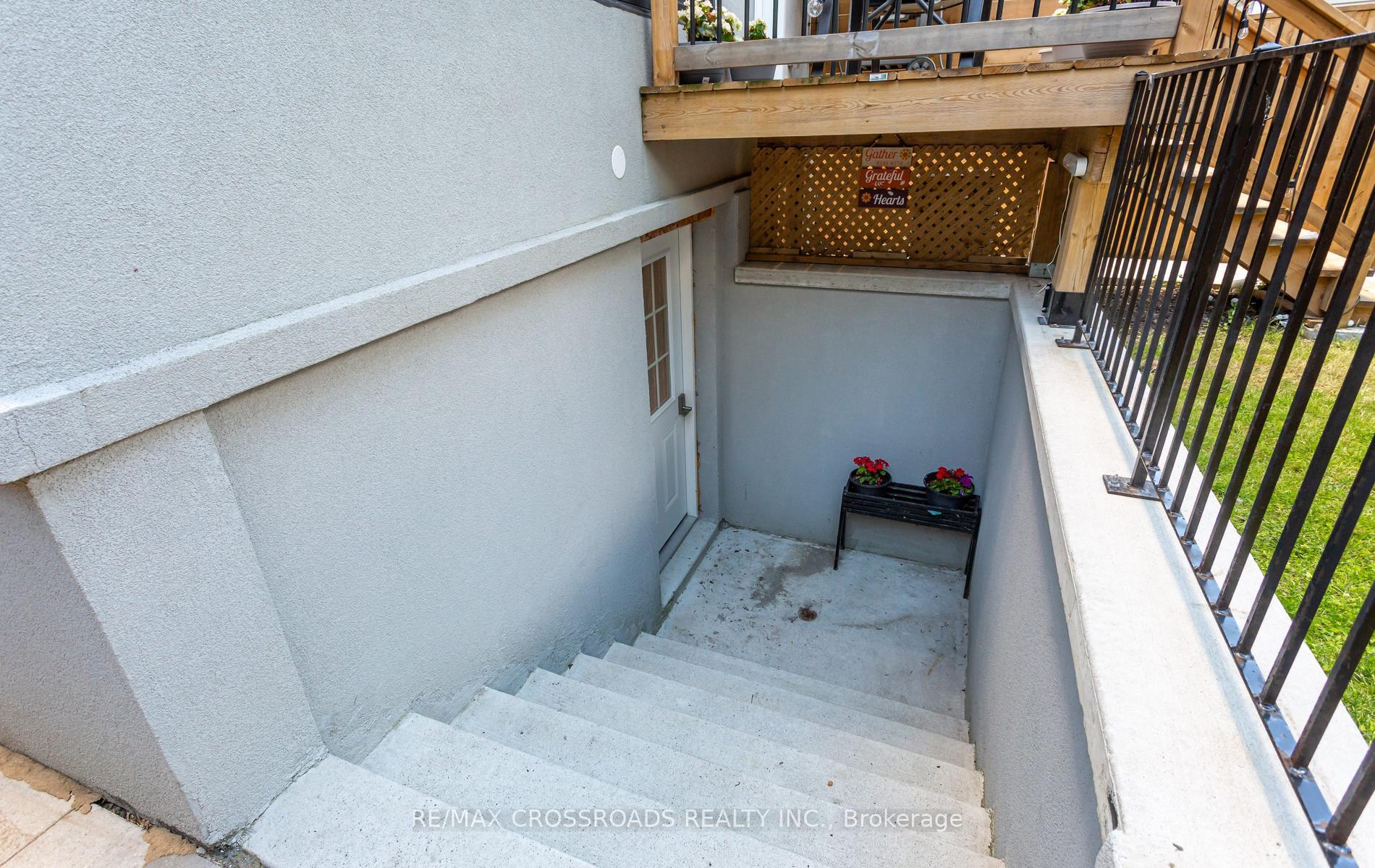 Photo 43 of 10 Hamstead Avenue, Toronto, Woodbine-Lumsden — HOMEH