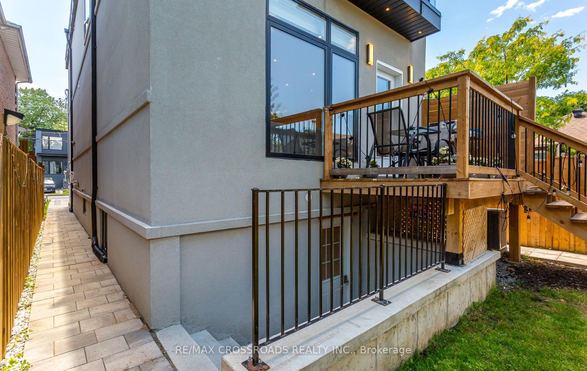 Photo 44 of 10 Hamstead Avenue, Toronto, Woodbine-Lumsden — HOMEH
