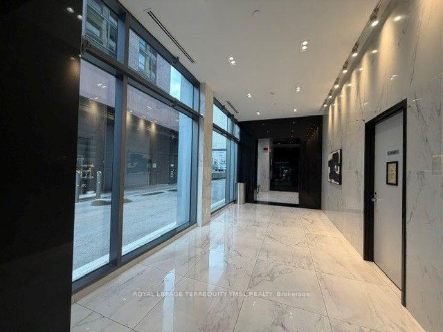 Photo 4 of Unit 410, 39 Brant Street, Toronto, Waterfront Communities — HOMEH