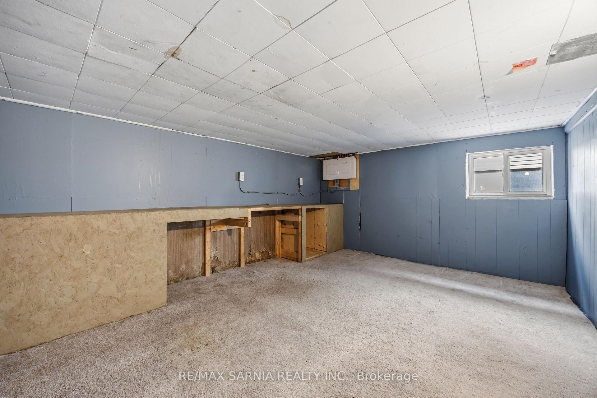 Photo 30 of 445 Wellington Street, Sarnia — HOMEH