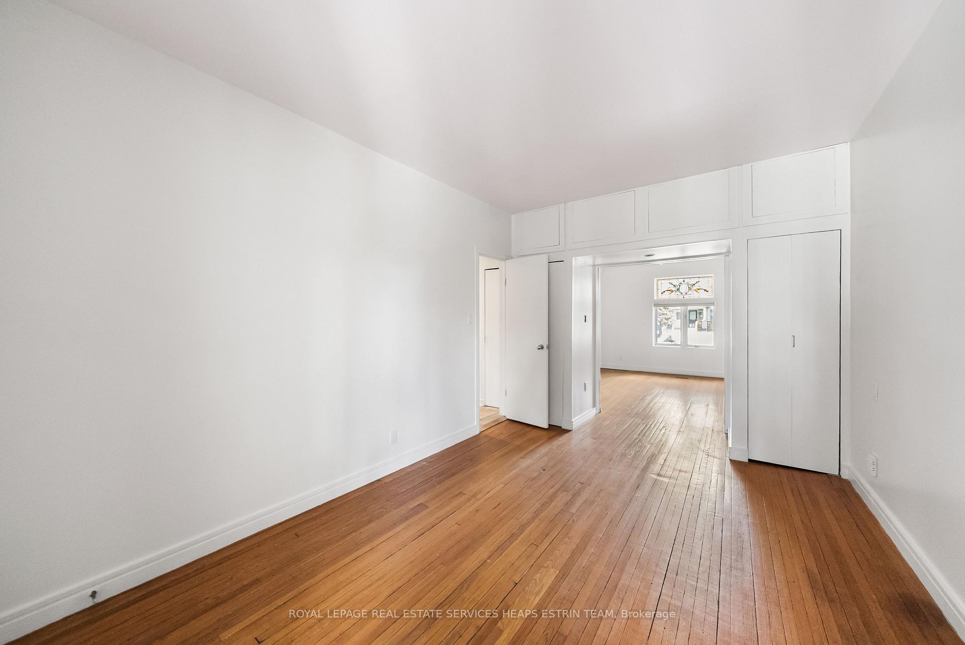 Photo 6 of 300 Woodbine Avenue, Toronto, The Beaches — HOMEH