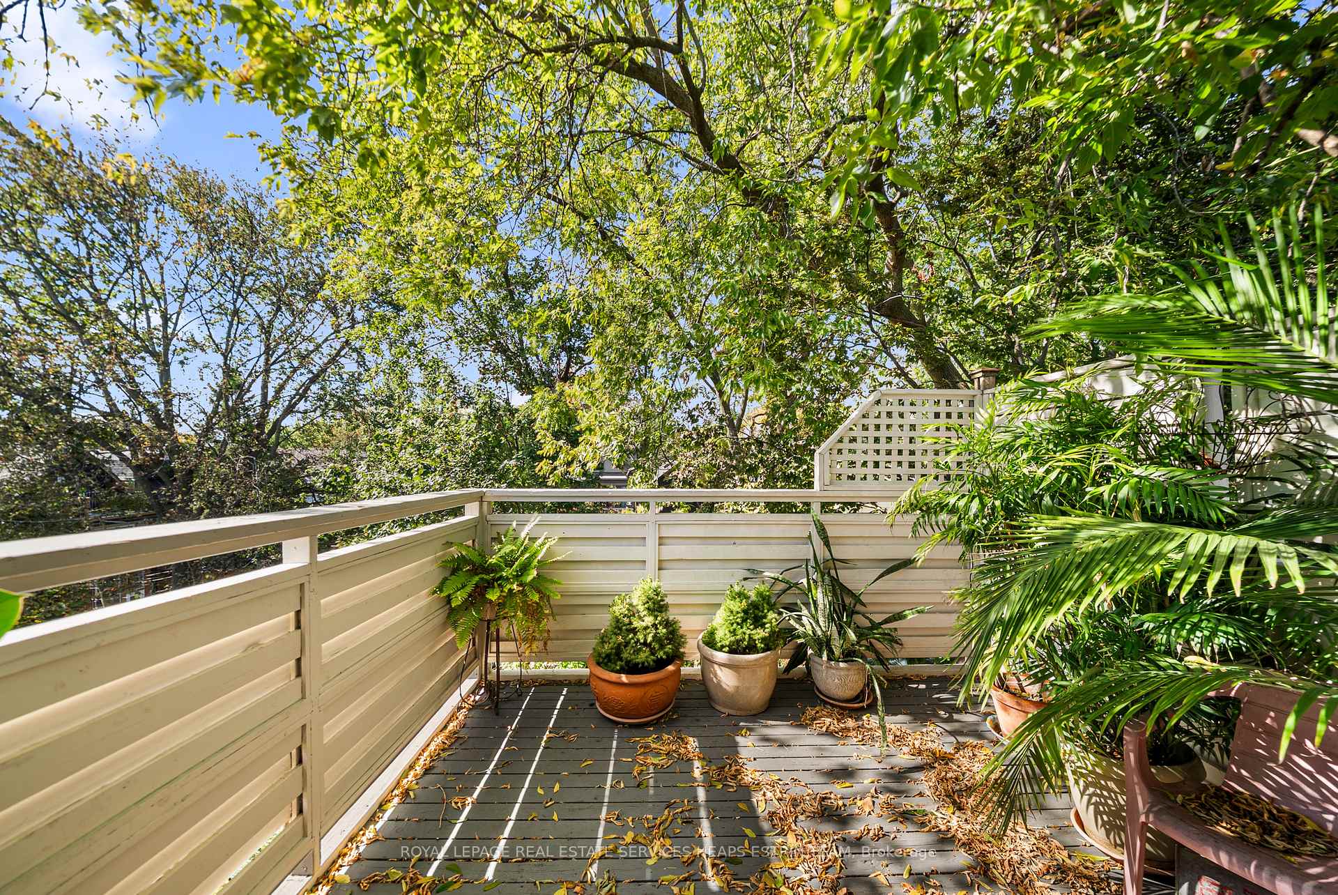Photo 22 of 300 Woodbine Avenue, Toronto, The Beaches — HOMEH