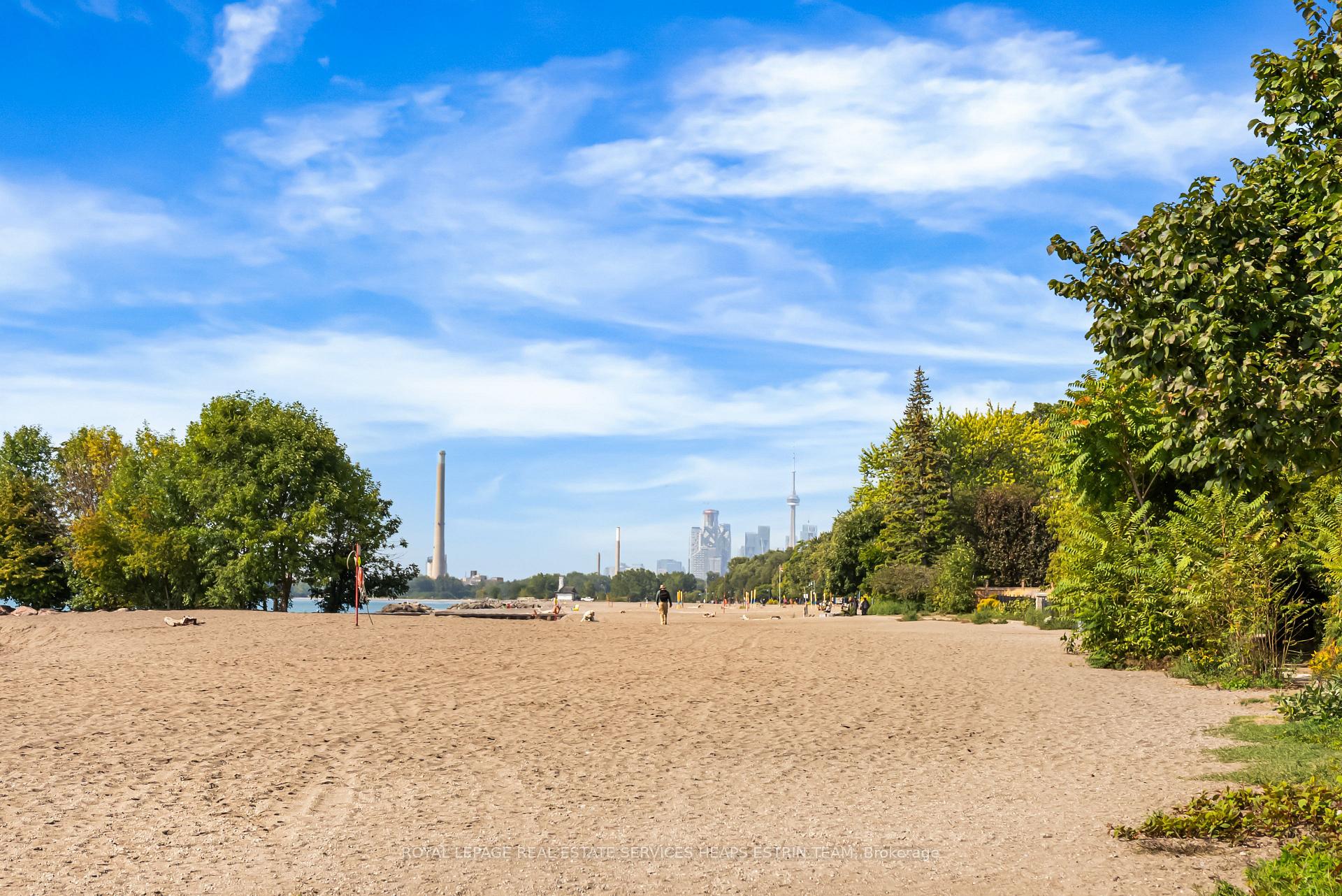 Photo 32 of 300 Woodbine Avenue, Toronto, The Beaches — HOMEH