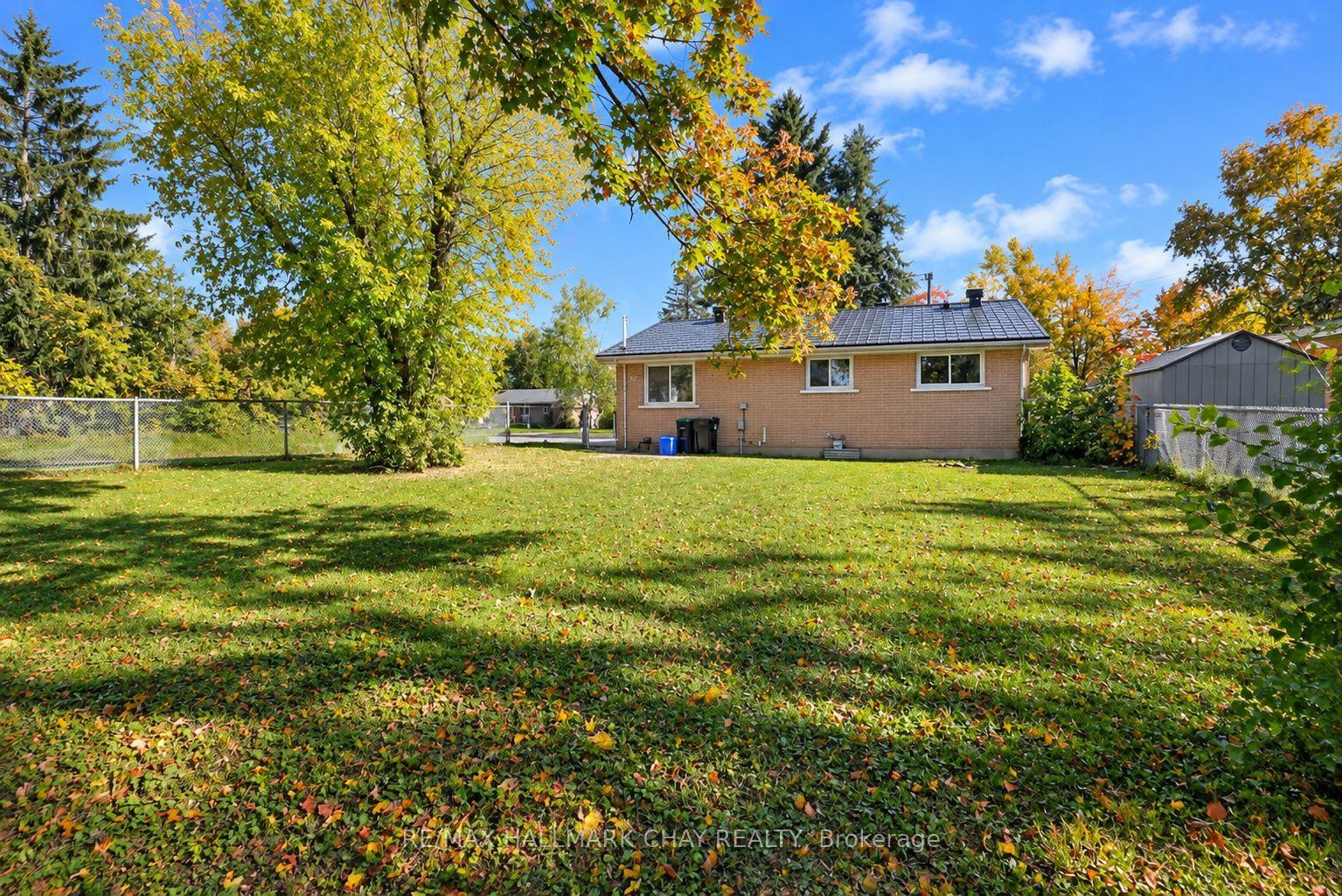 Photo 3 of 14 Heath Street, Barrie, Cundles East — HOMEH