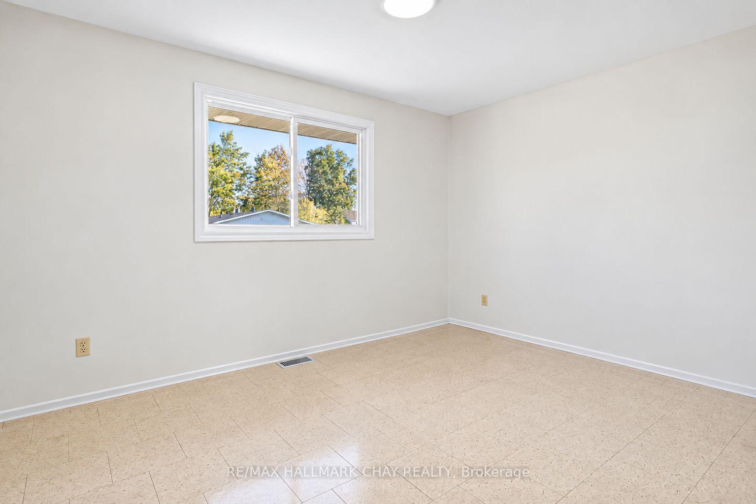 Photo 20 of 14 Heath Street, Barrie, Cundles East — HOMEH