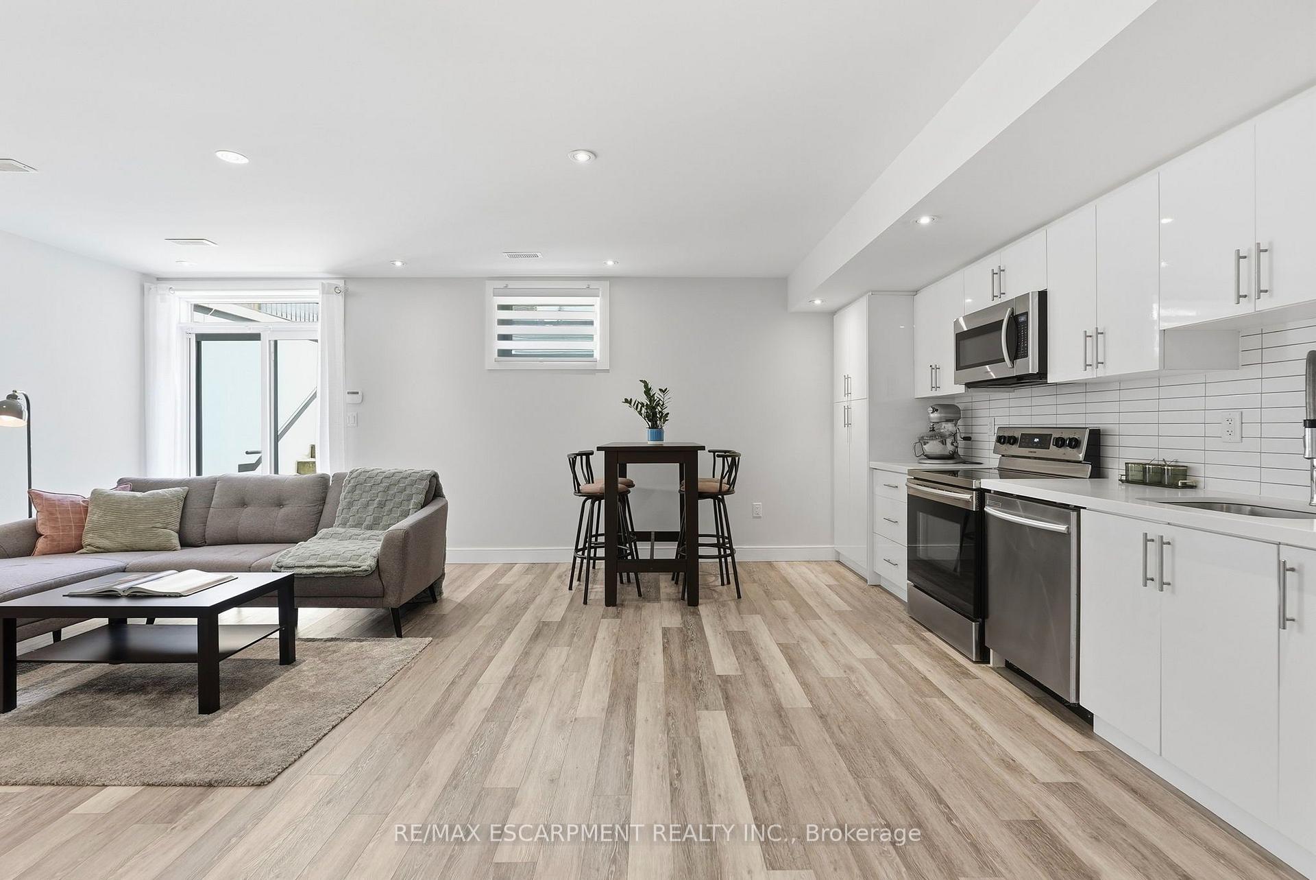 Photo 42 of 65 Forest Avenue, Mississauga, Port Credit — HOMEH