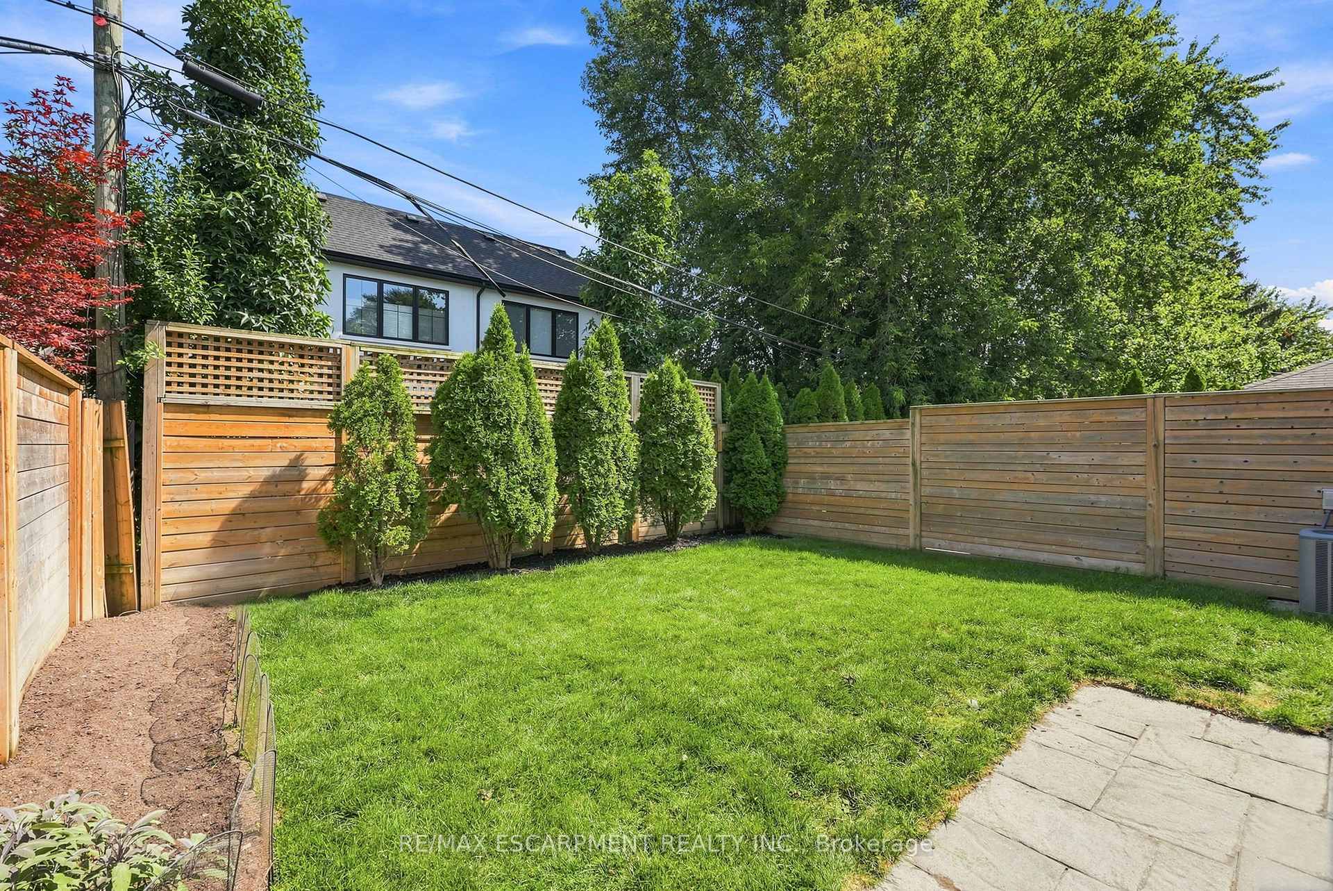 Photo 49 of 65 Forest Avenue, Mississauga, Port Credit — HOMEH