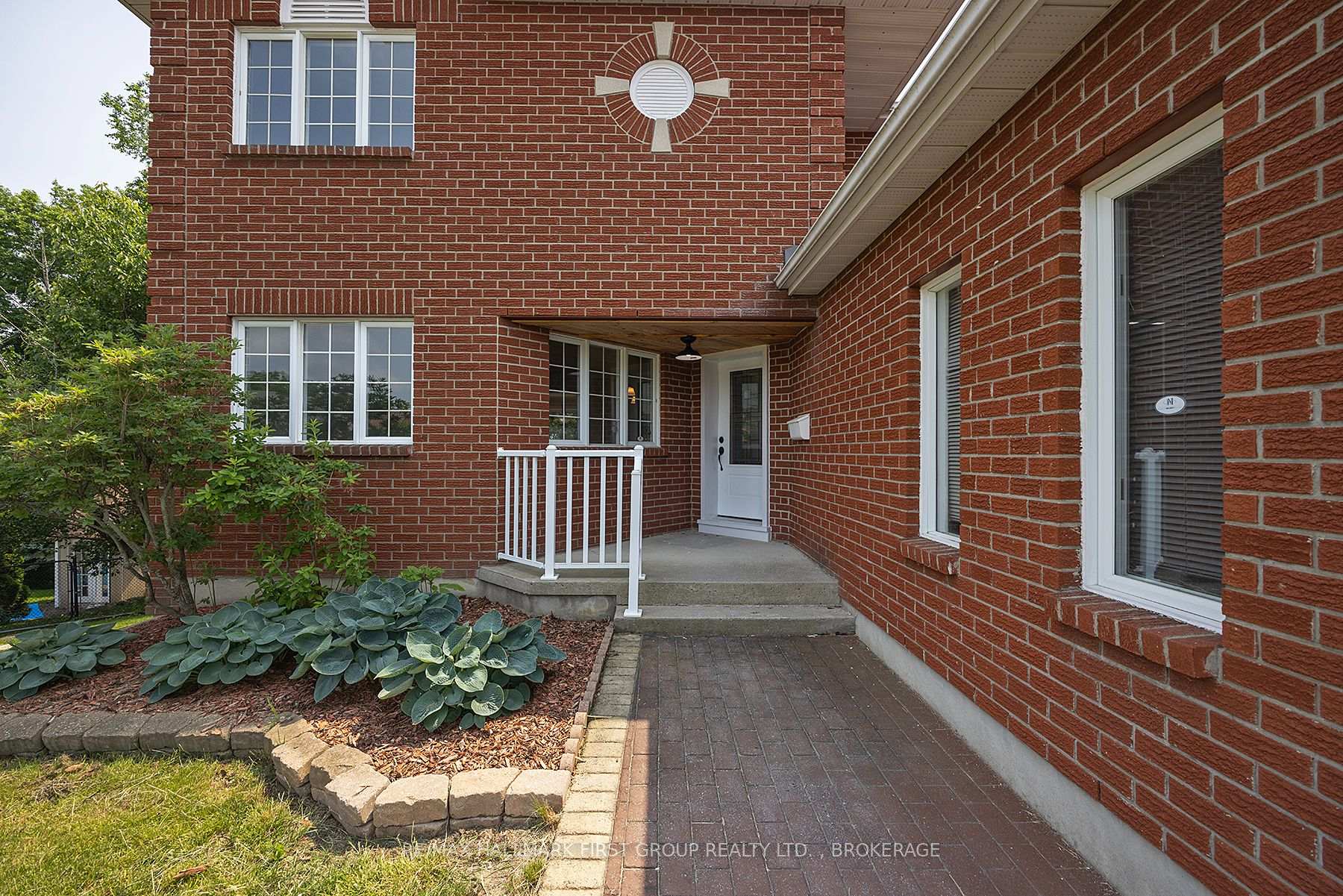 Photo 3 of 272 Friarhill Crescent, Kingston, East Gardiners Rd — HOMEH