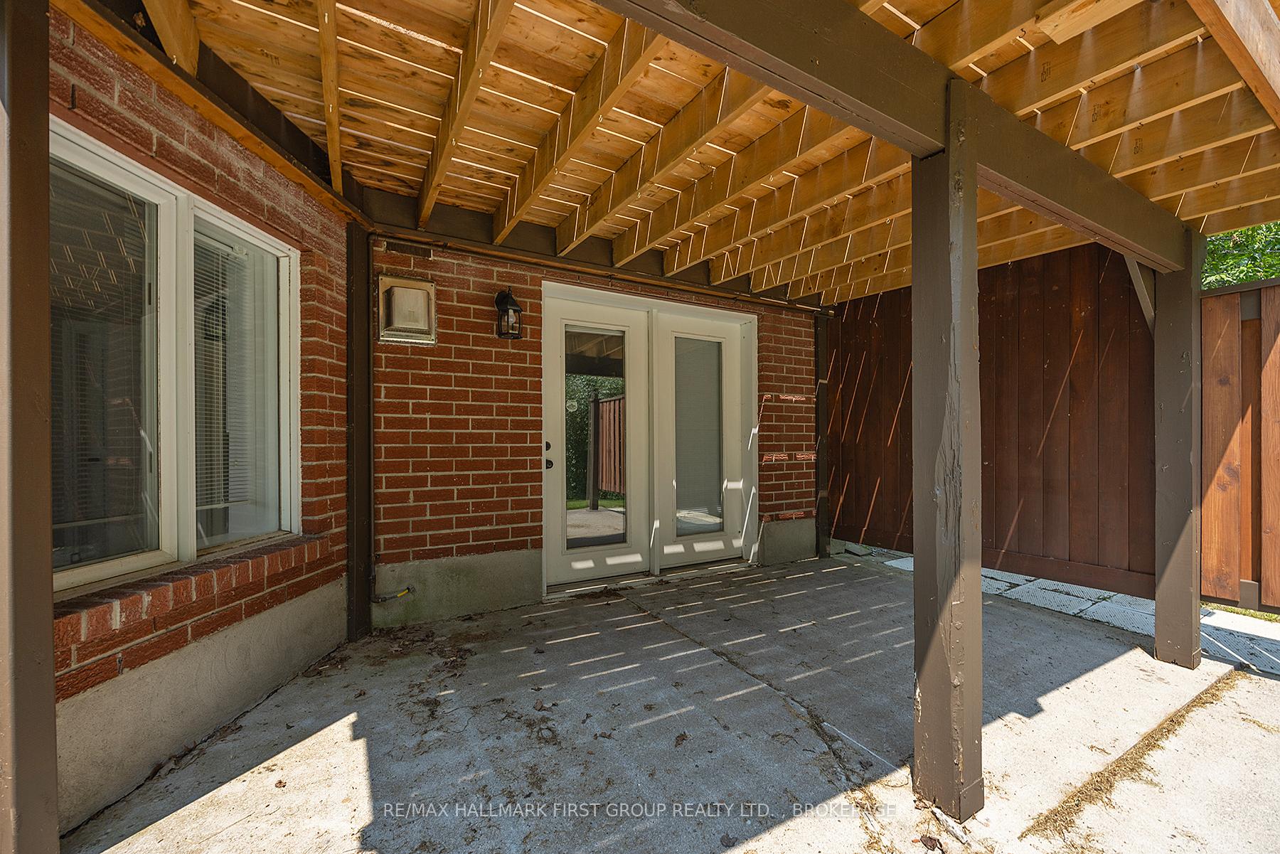 Photo 7 of 272 Friarhill Crescent, Kingston, East Gardiners Rd — HOMEH