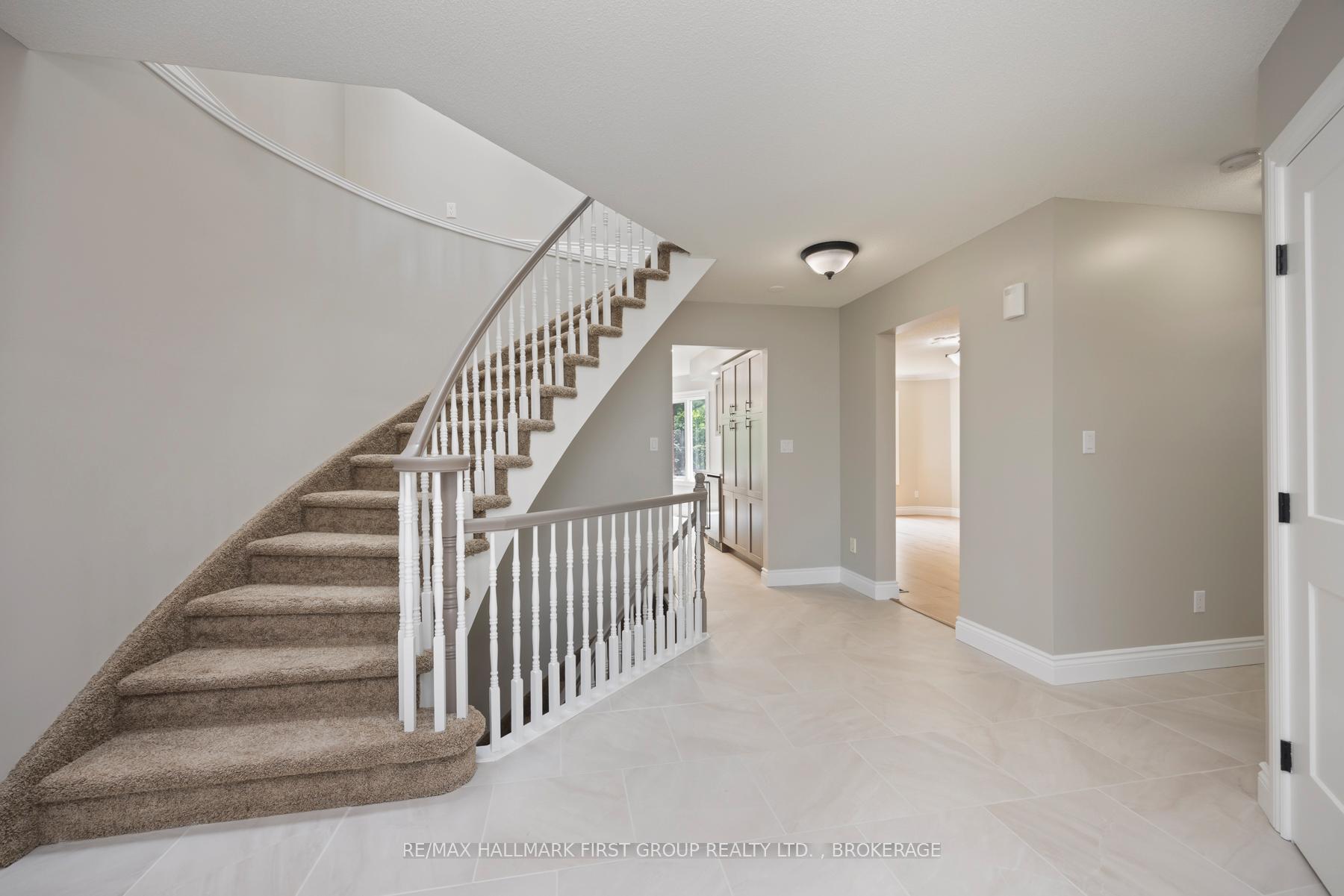 Photo 12 of 272 Friarhill Crescent, Kingston, East Gardiners Rd — HOMEH