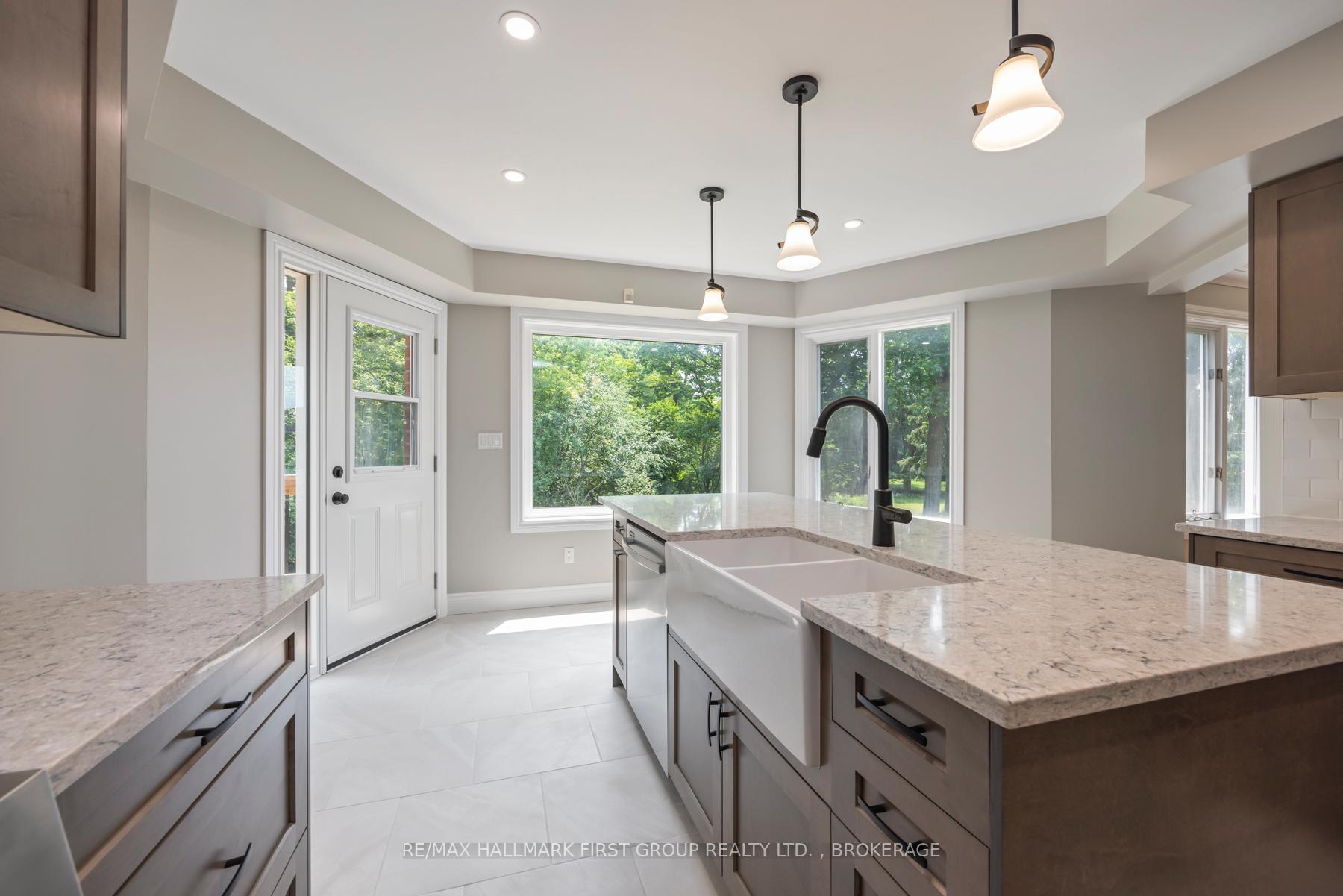 Photo 18 of 272 Friarhill Crescent, Kingston, East Gardiners Rd — HOMEH
