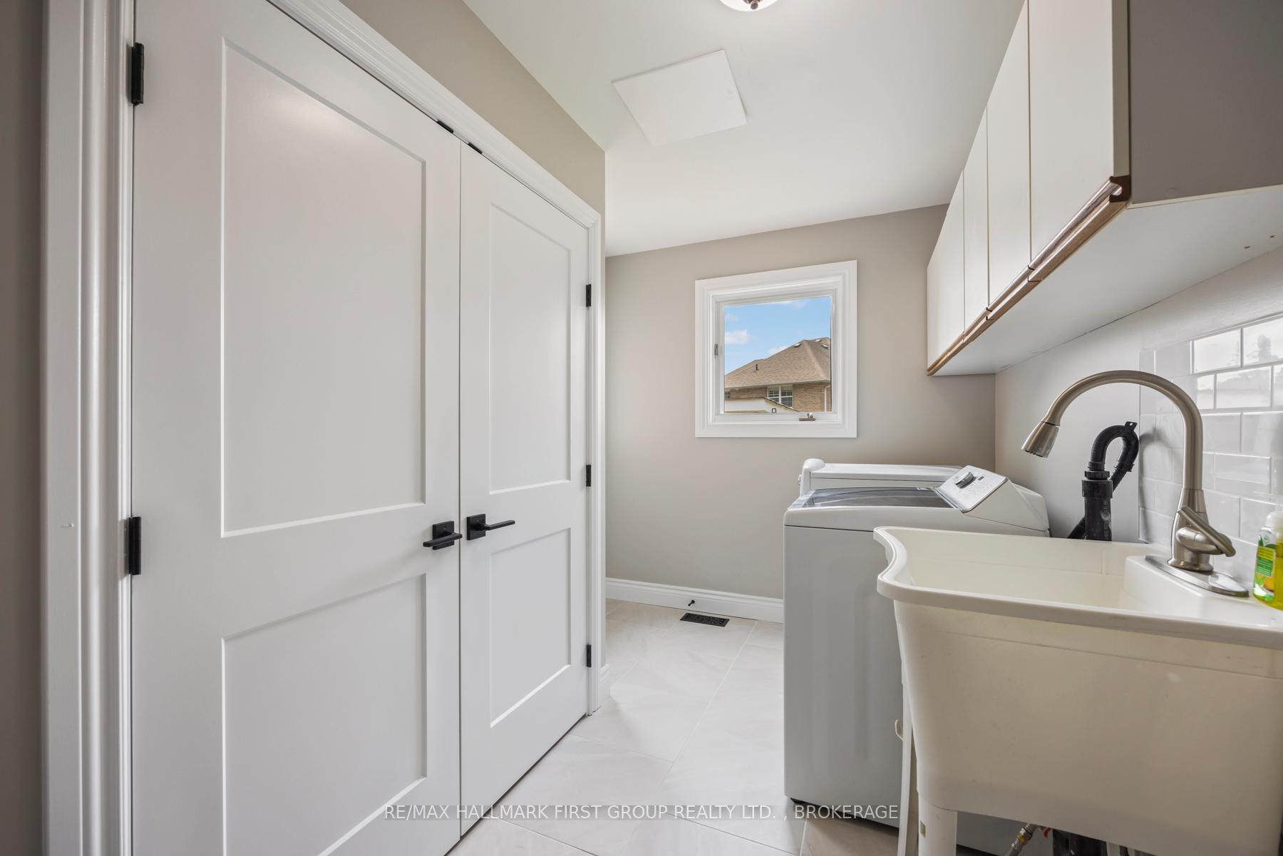 Photo 20 of 272 Friarhill Crescent, Kingston, East Gardiners Rd — HOMEH