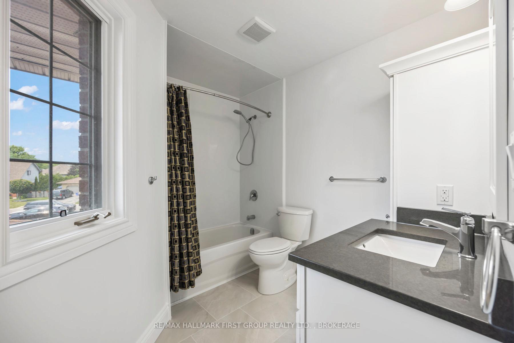 Photo 30 of 272 Friarhill Crescent, Kingston, East Gardiners Rd — HOMEH