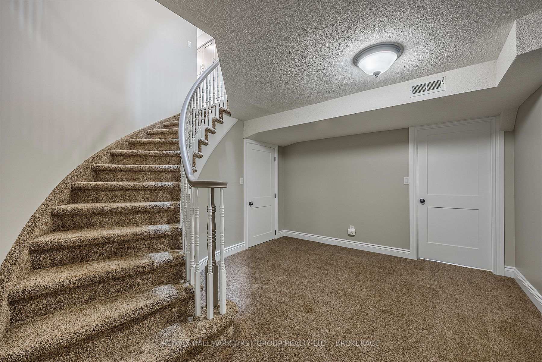 Photo 31 of 272 Friarhill Crescent, Kingston, East Gardiners Rd — HOMEH