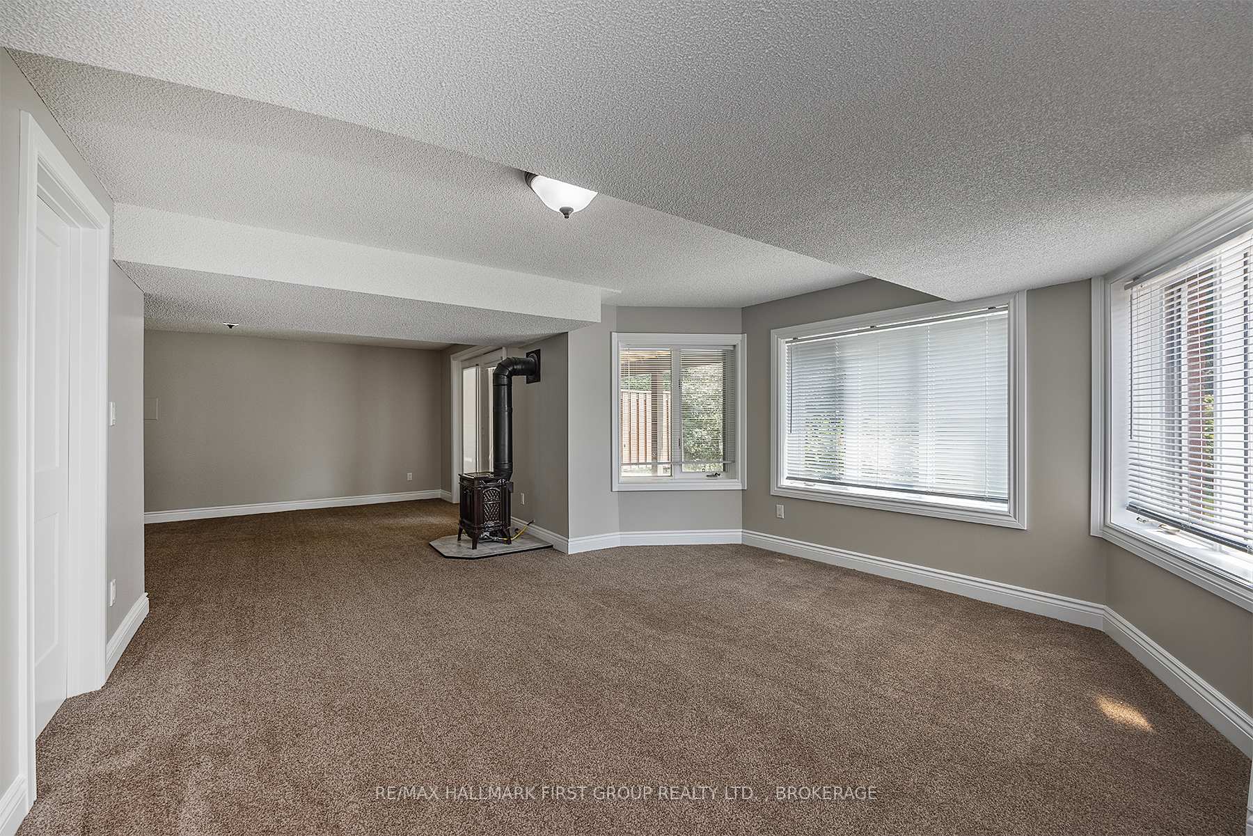 Photo 34 of 272 Friarhill Crescent, Kingston, East Gardiners Rd — HOMEH