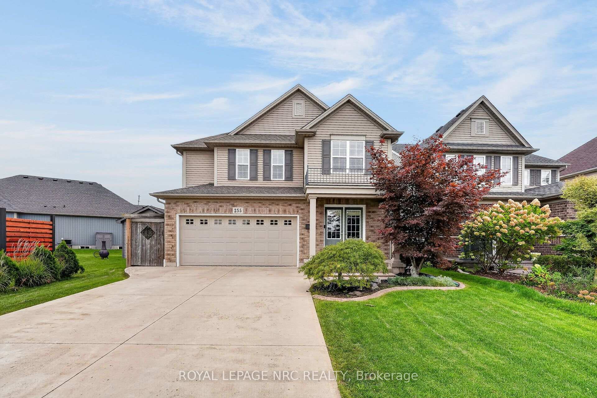 Photo 3 of 255 Empress Avenue, Welland, Lincoln/Crowland — HOMEH
