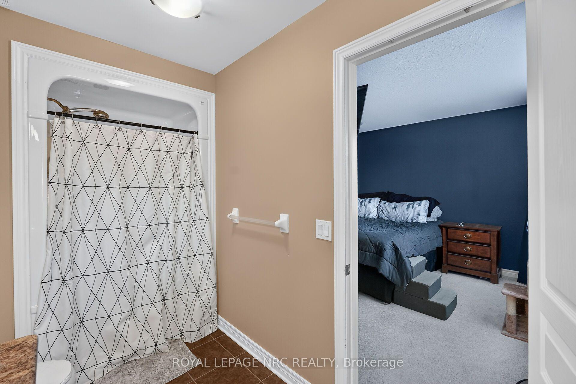 Photo 20 of 255 Empress Avenue, Welland, Lincoln/Crowland — HOMEH