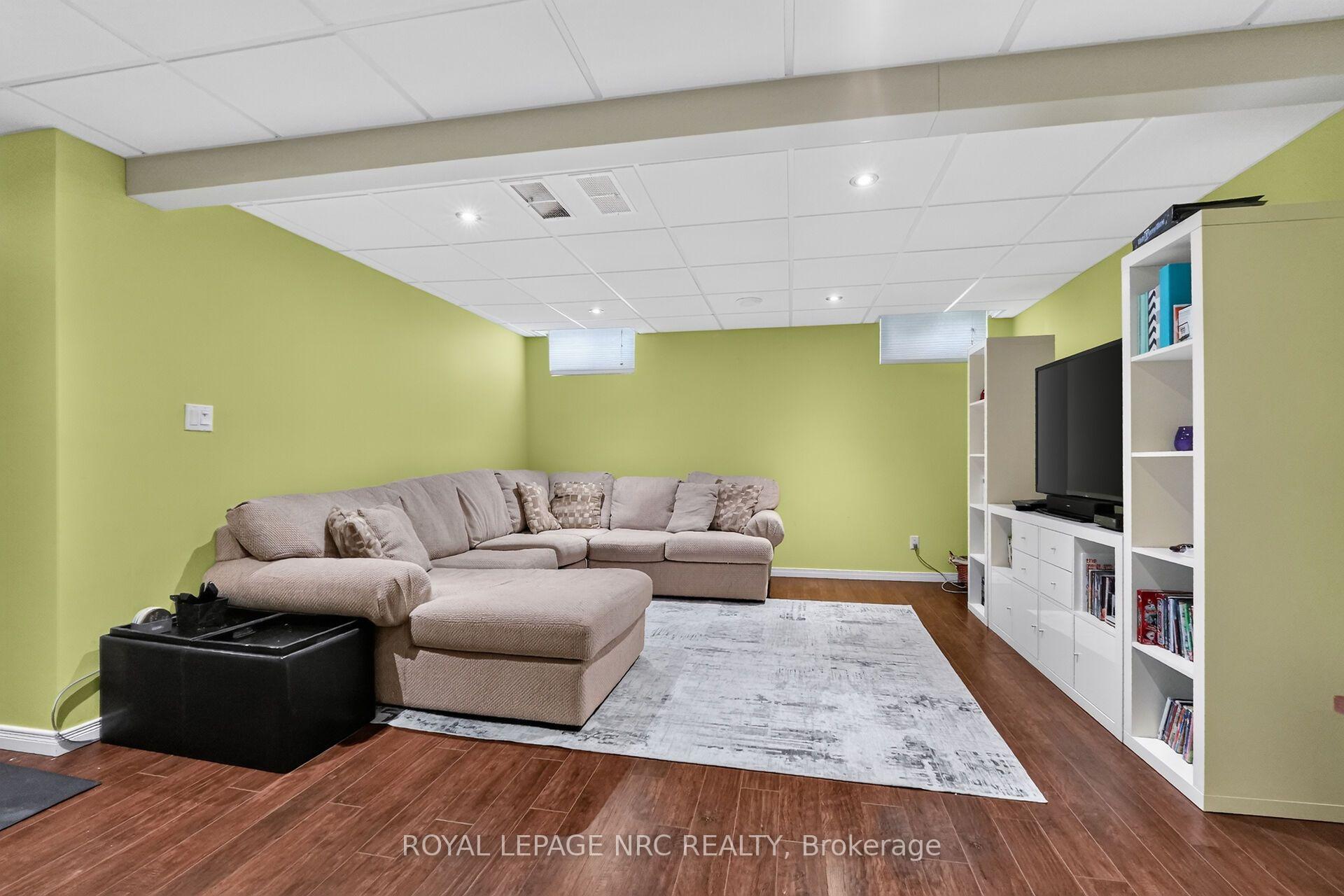 Photo 33 of 255 Empress Avenue, Welland, Lincoln/Crowland — HOMEH