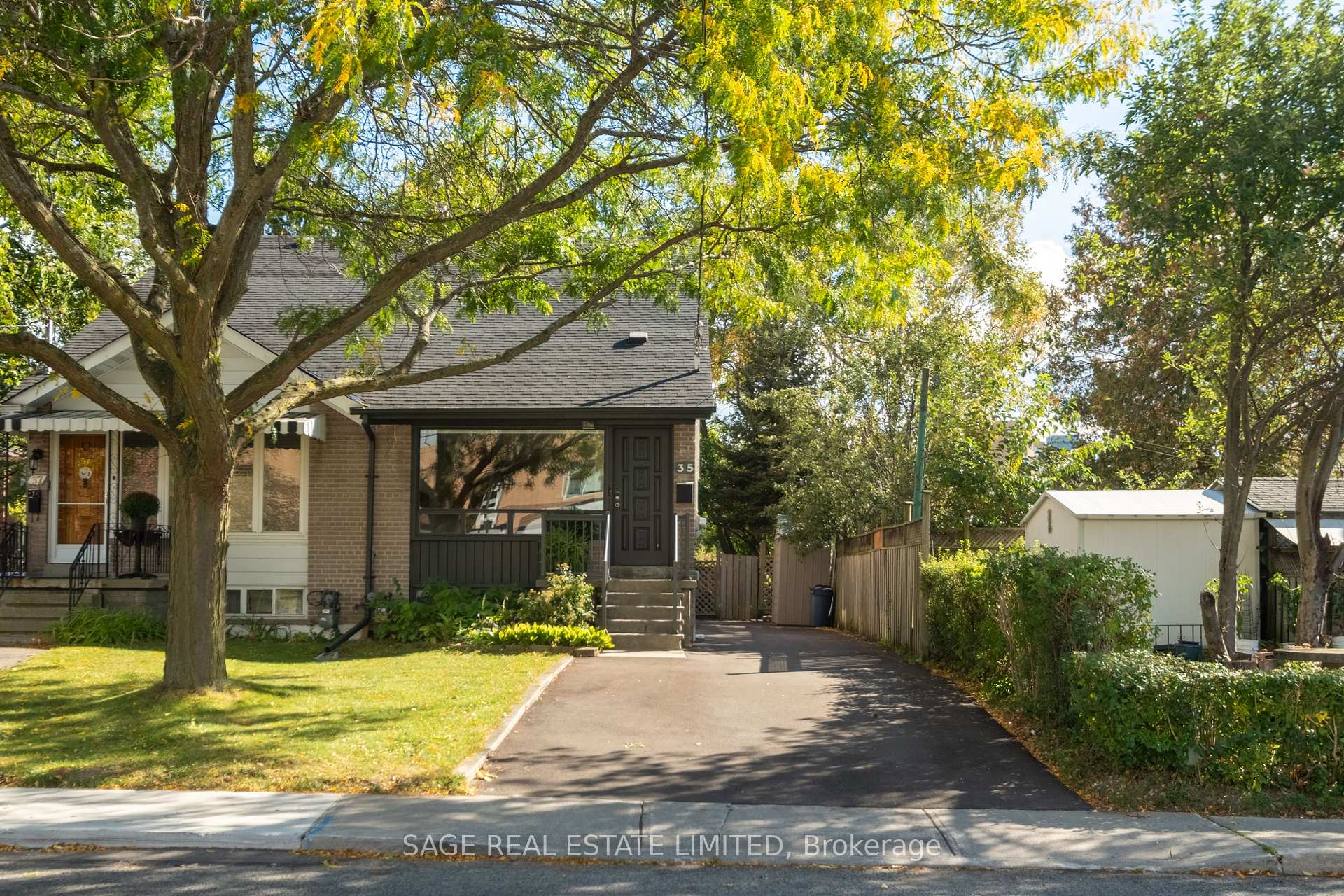 Photo of 35 Chapman Avenue