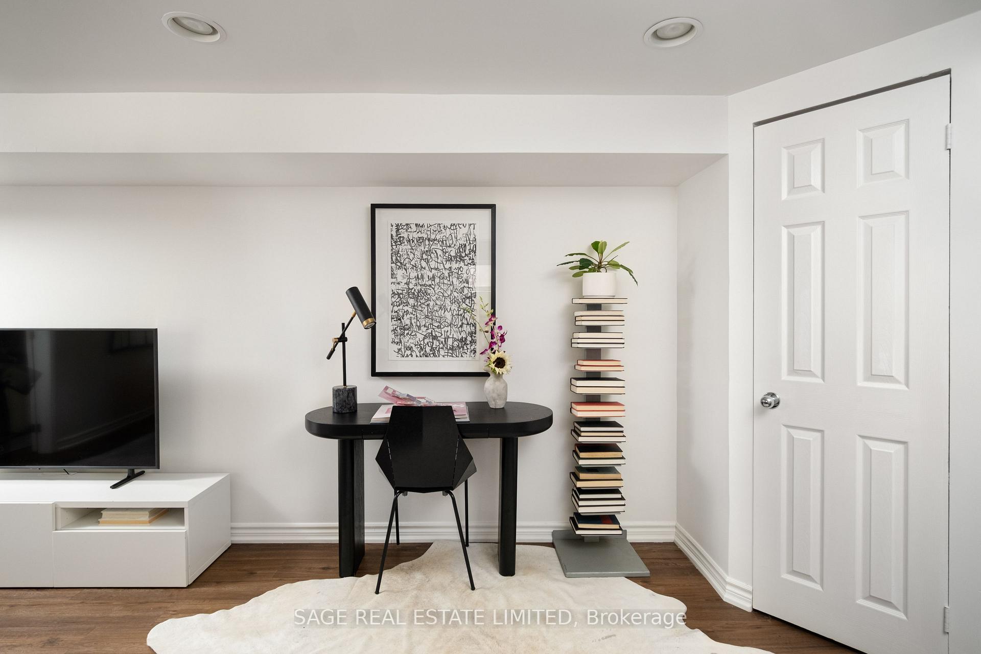 Photo 35 of 35 Chapman Avenue, Toronto, O'Connor-Parkview — HOMEH