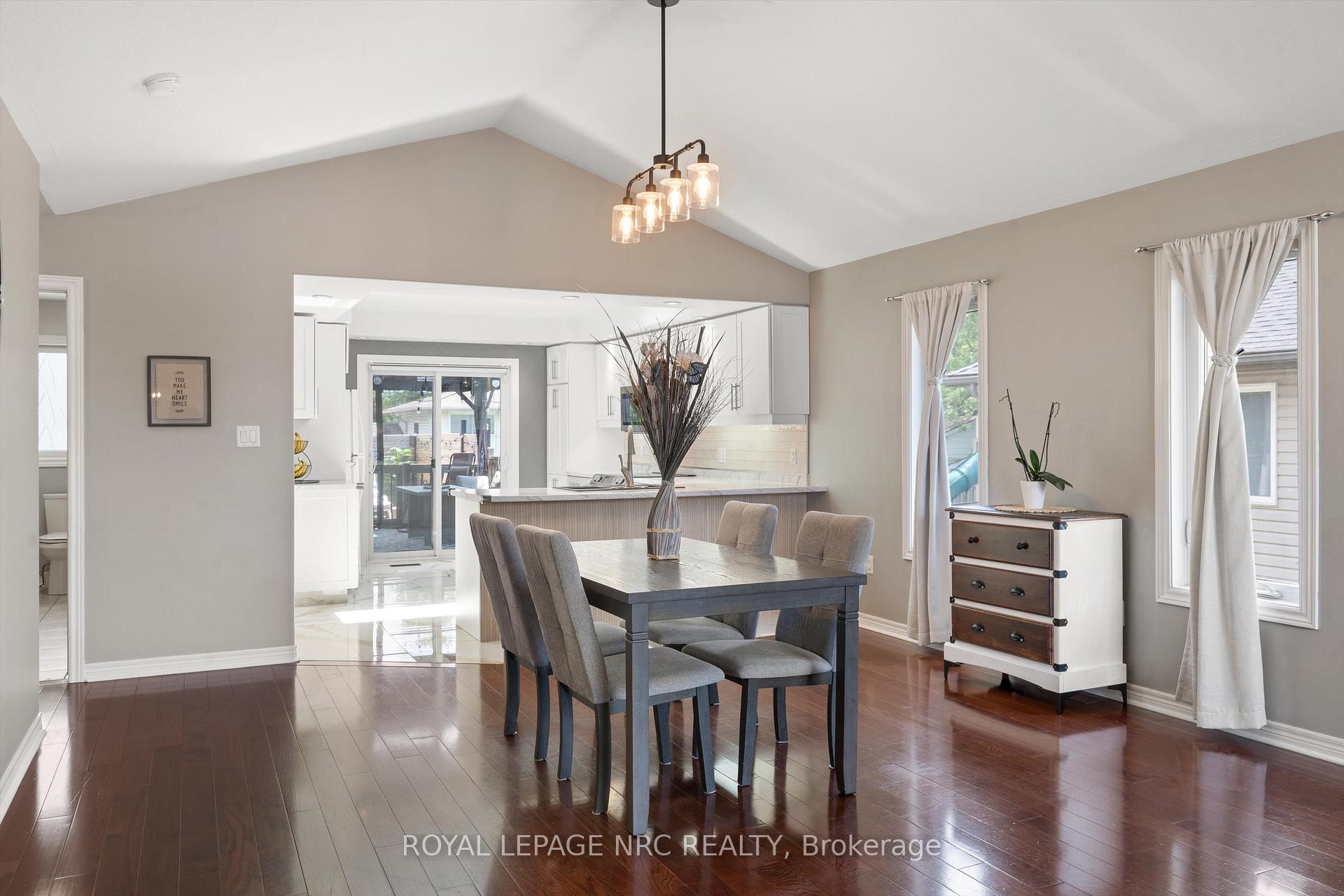 Photo 7 of 346 Clare Avenue, Welland, Prince Charles — HOMEH