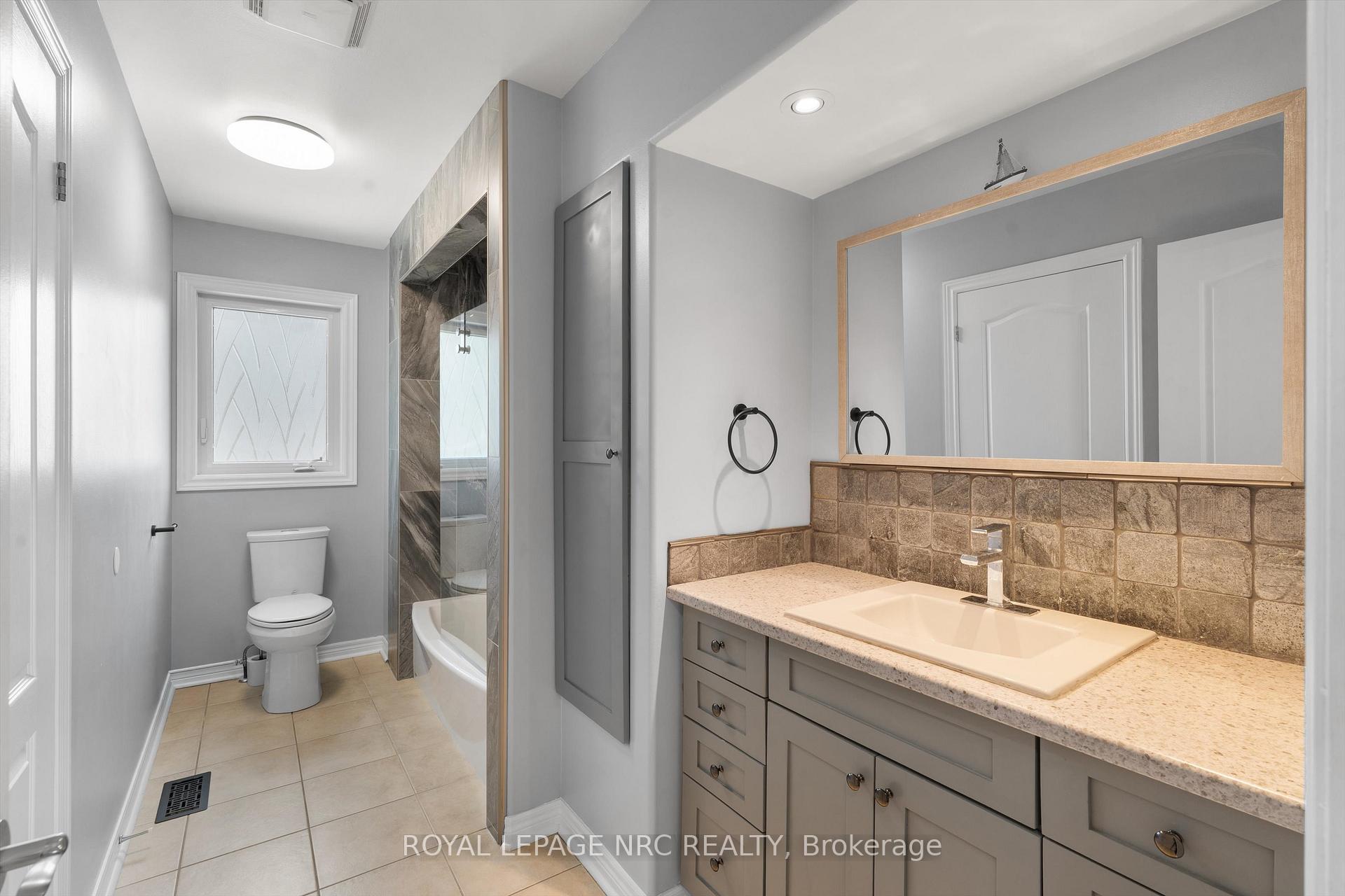 Photo 16 of 346 Clare Avenue, Welland, Prince Charles — HOMEH