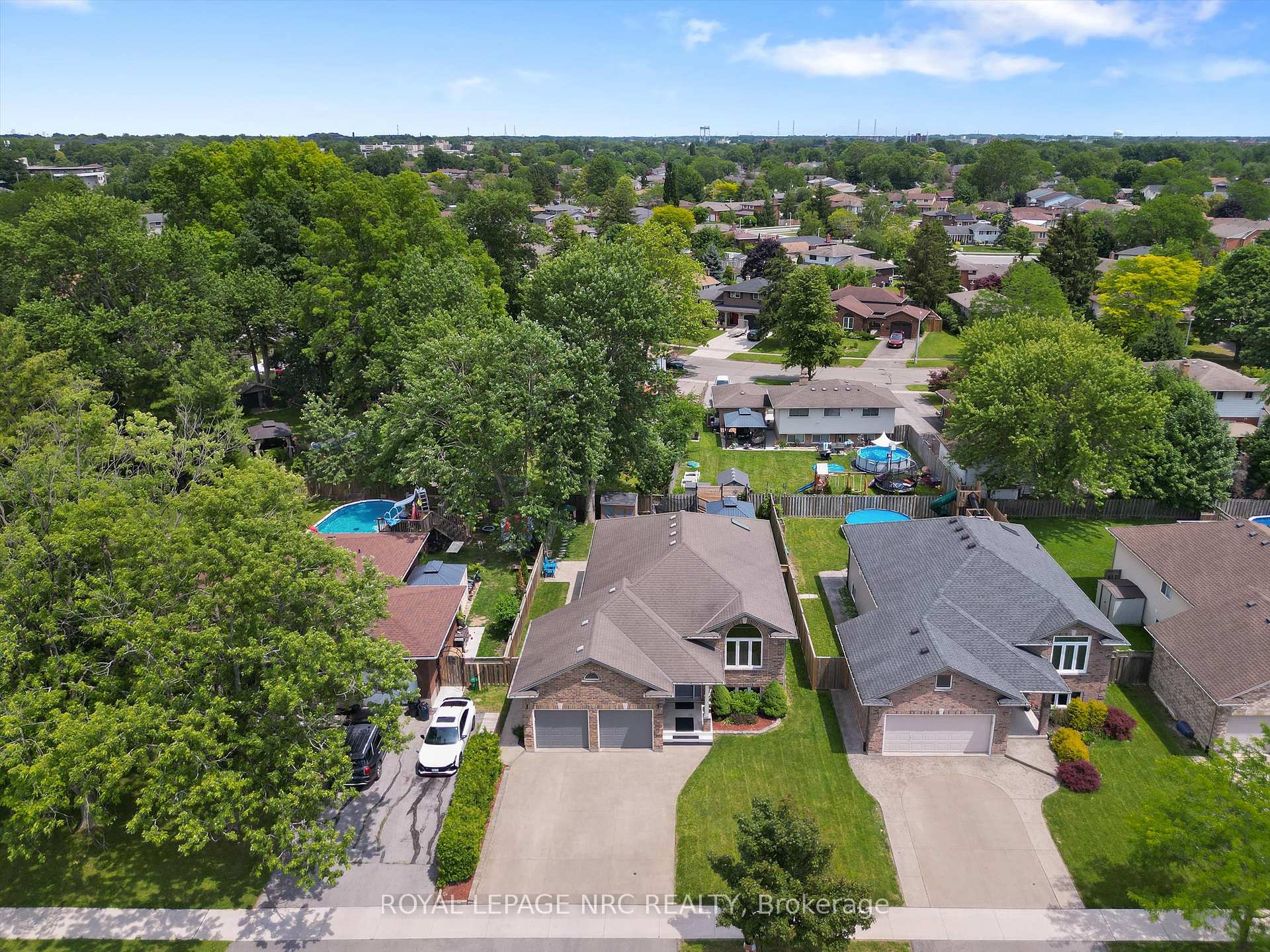 Photo 42 of 346 Clare Avenue, Welland, Prince Charles — HOMEH