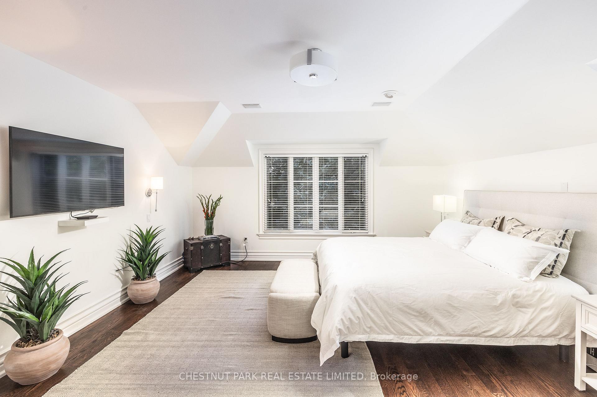 Photo 19 of 243 Dawlish Avenue, Toronto, Lawrence Park South — HOMEH