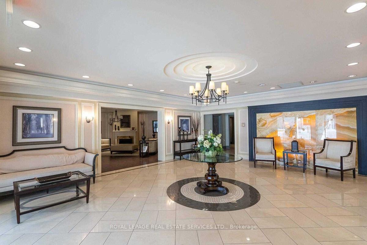 Photo 2 of Unit 219, 25 Earlington Avenue, Etobicoke, Kingsway South — HOMEH