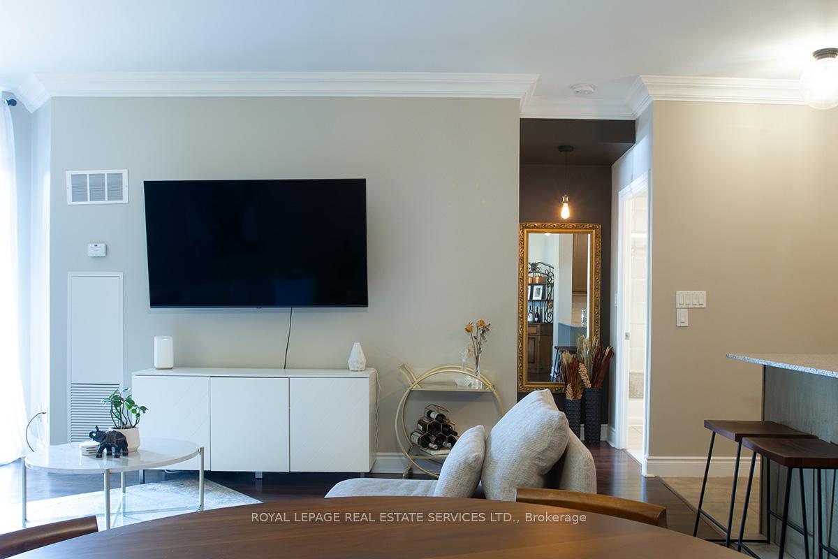 Photo 9 of Unit 219, 25 Earlington Avenue, Etobicoke, Kingsway South — HOMEH