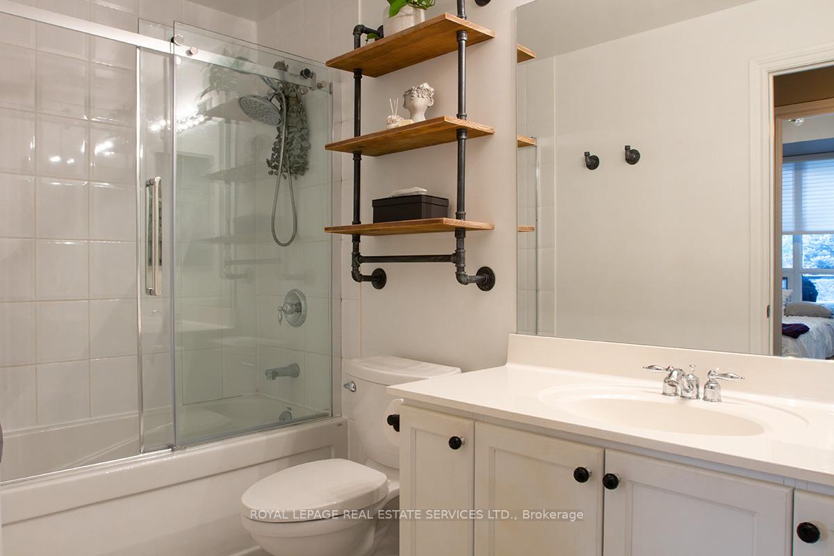 Photo 11 of Unit 219, 25 Earlington Avenue, Etobicoke, Kingsway South — HOMEH