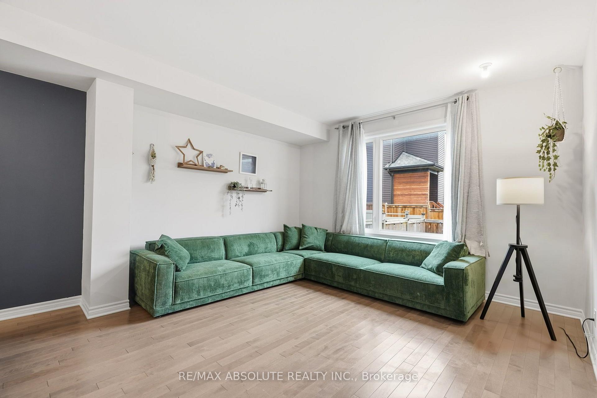 Photo 13 of 239 Tim Sheehan Place, Ottawa, Kanata - Emerald Meadows/Trailwest — HOMEH