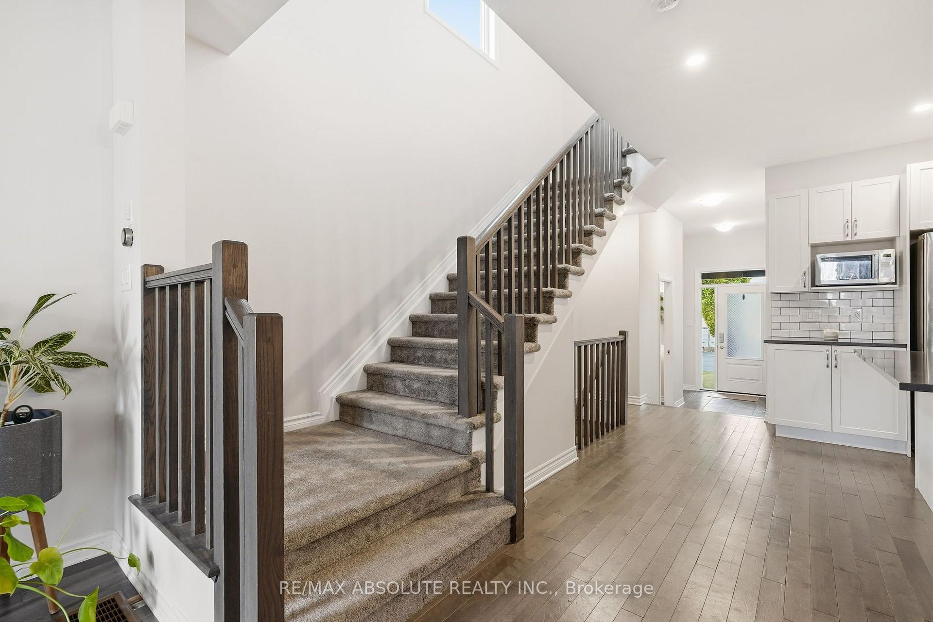 Photo 17 of 239 Tim Sheehan Place, Ottawa, Kanata - Emerald Meadows/Trailwest — HOMEH