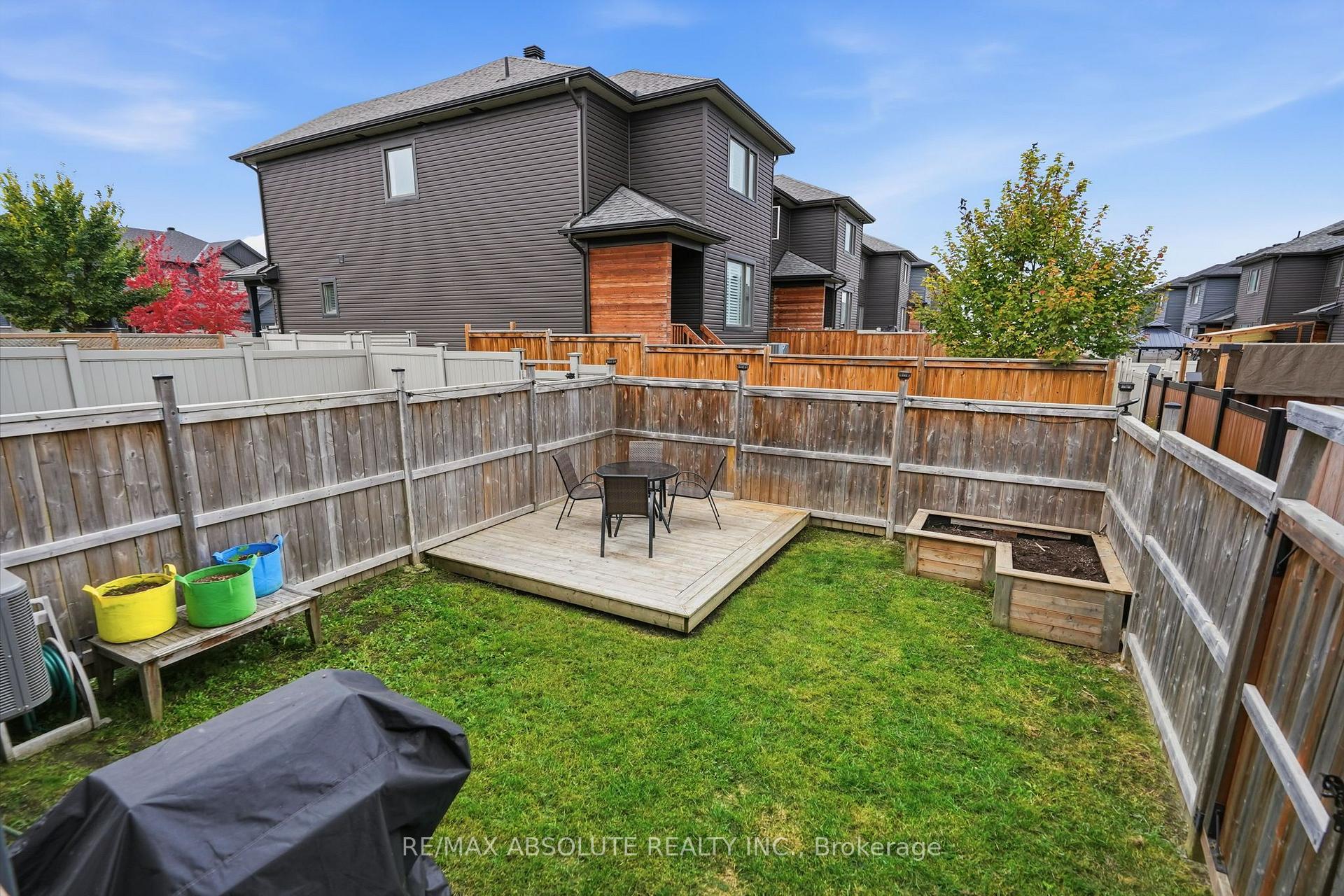 Photo 32 of 239 Tim Sheehan Place, Ottawa, Kanata - Emerald Meadows/Trailwest — HOMEH