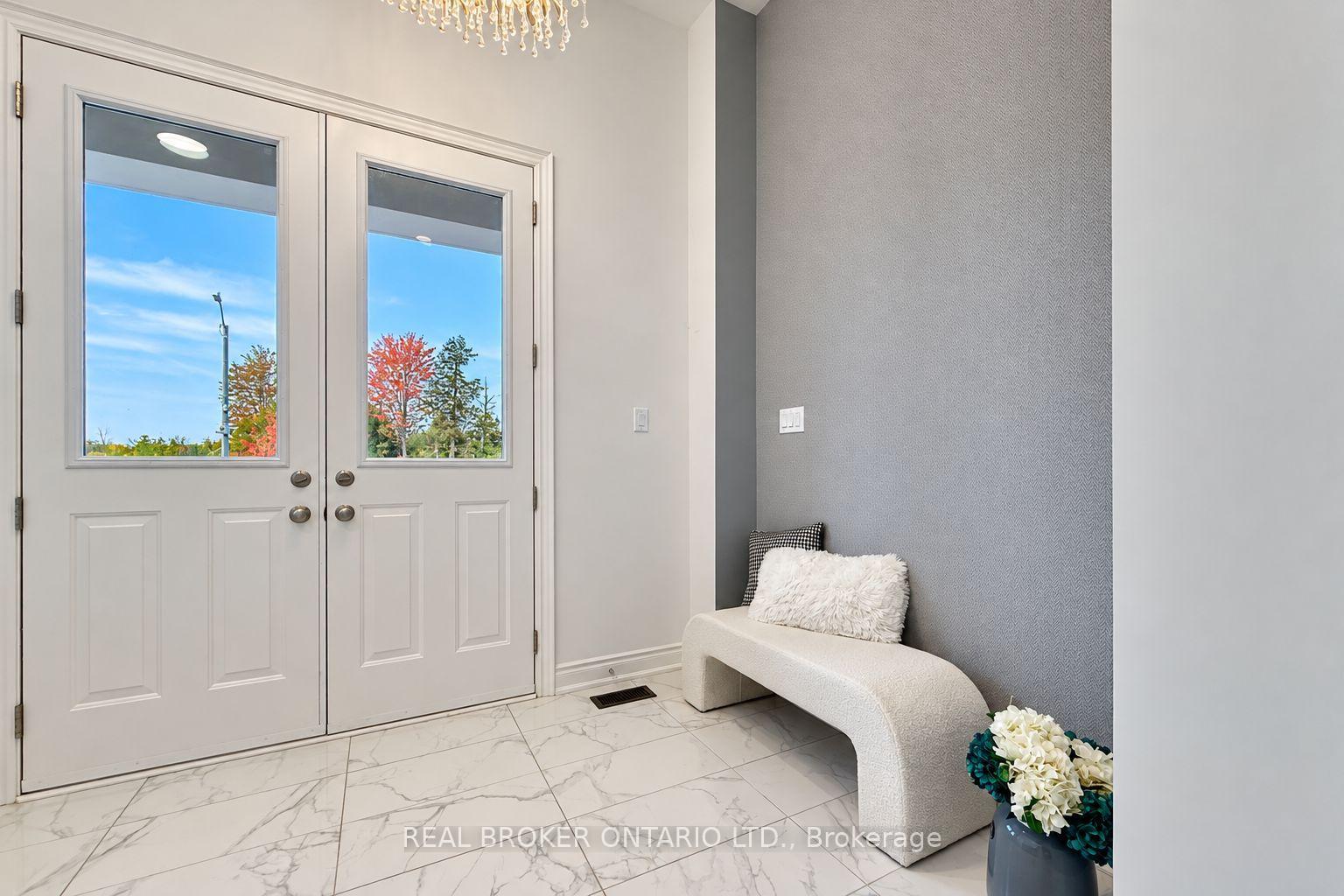 Photo 5 of 153 Prairie Rose Drive, Richmond Hill, Rural Richmond Hill — HOMEH