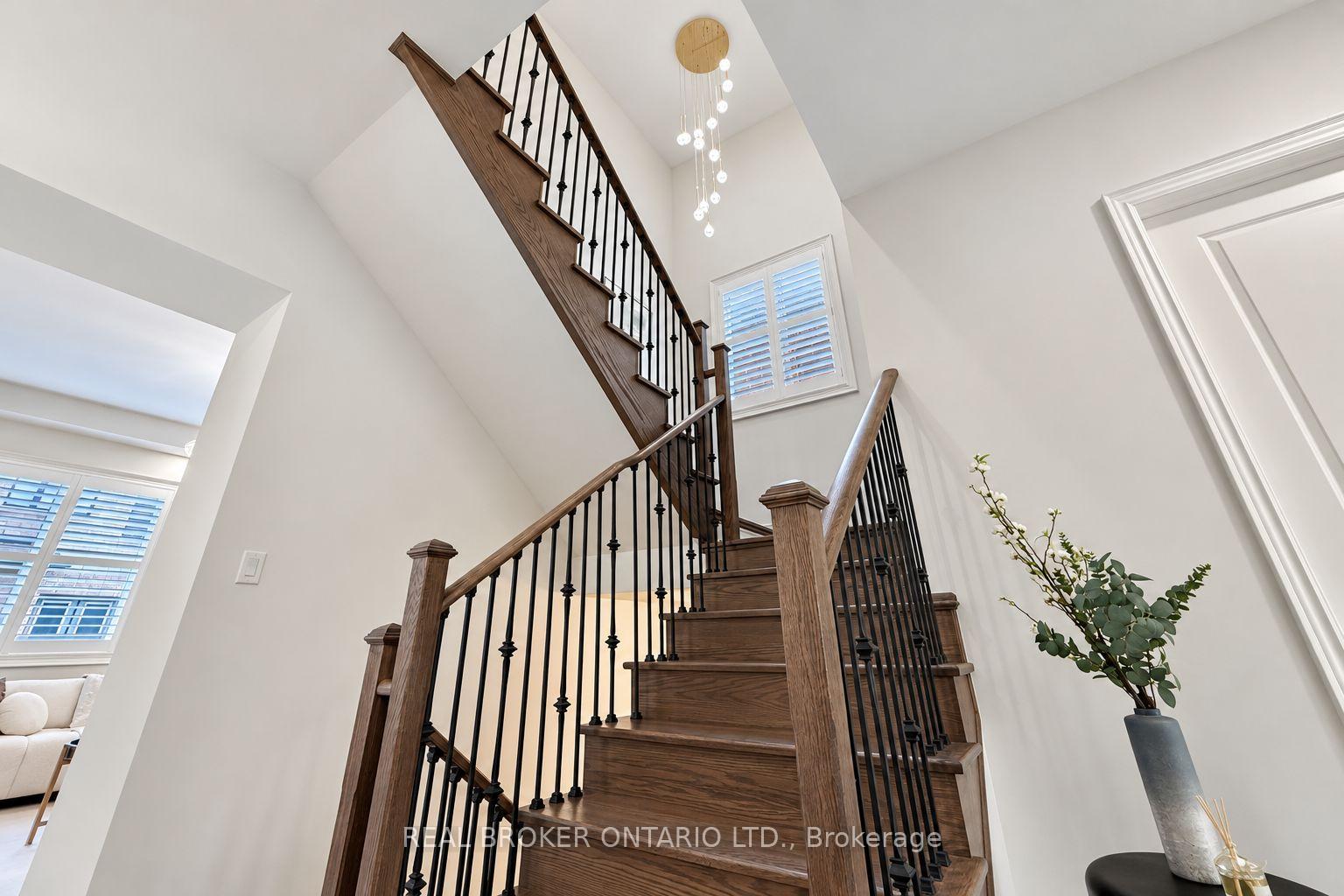 Photo 7 of 153 Prairie Rose Drive, Richmond Hill, Rural Richmond Hill — HOMEH