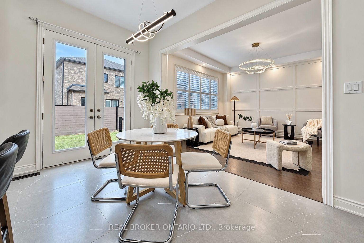 Photo 15 of 153 Prairie Rose Drive, Richmond Hill, Rural Richmond Hill — HOMEH