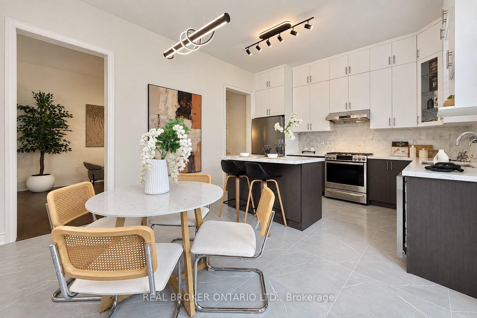 Photo 16 of 153 Prairie Rose Drive, Richmond Hill, Rural Richmond Hill — HOMEH