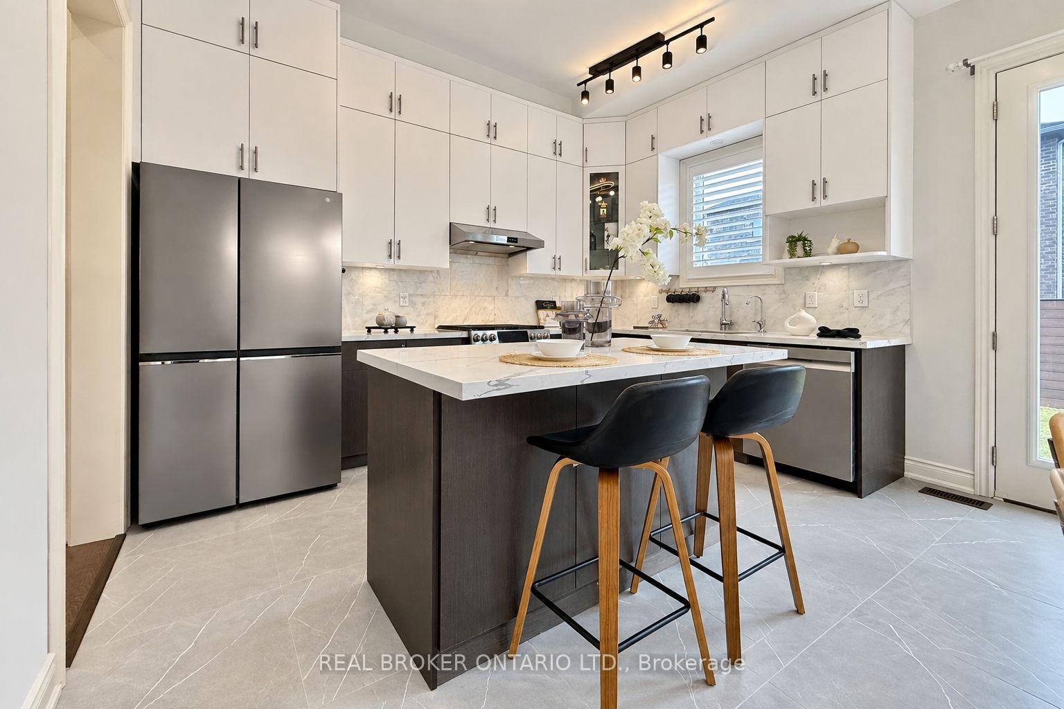 Photo 17 of 153 Prairie Rose Drive, Richmond Hill, Rural Richmond Hill — HOMEH