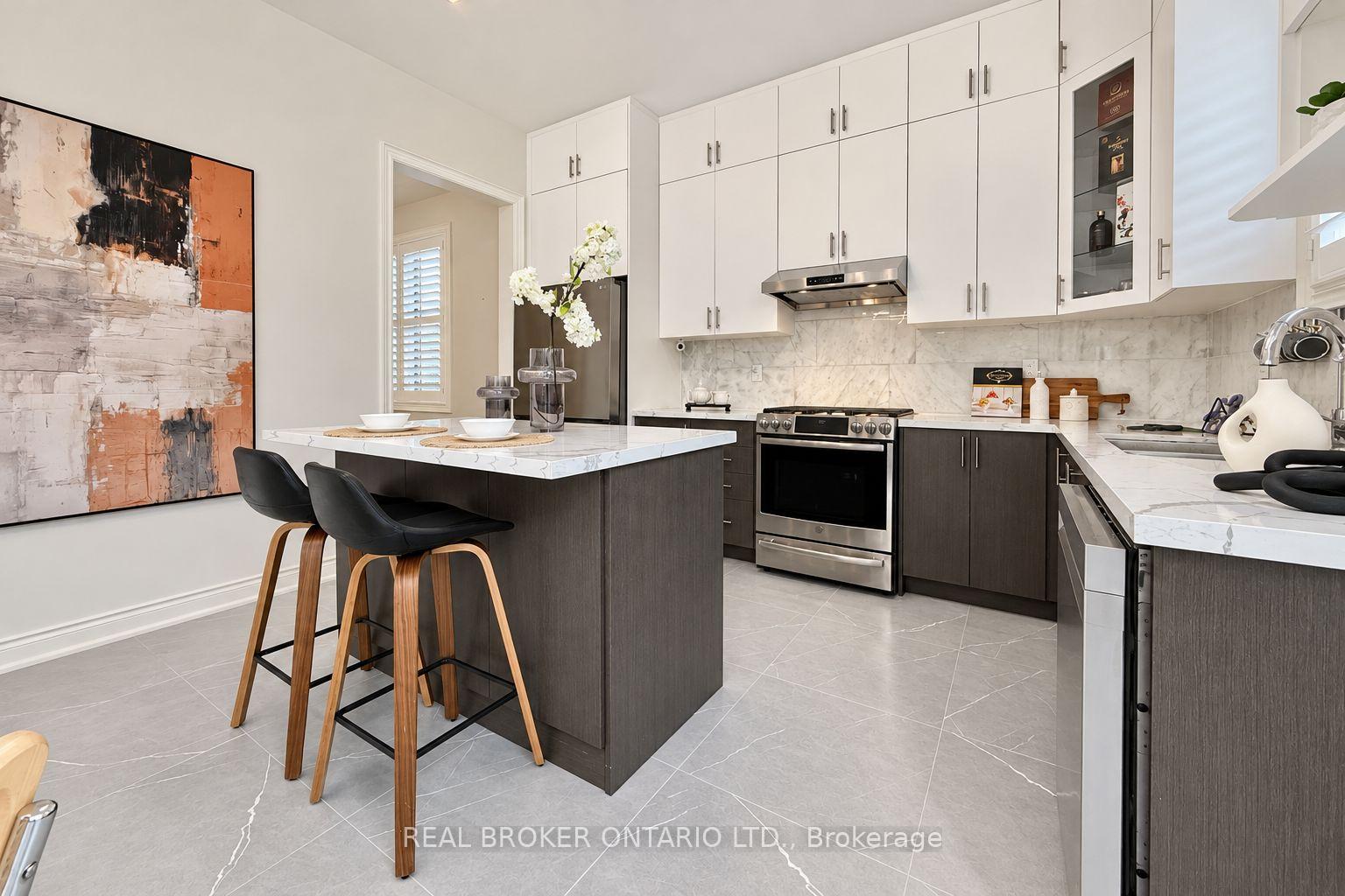 Photo 18 of 153 Prairie Rose Drive, Richmond Hill, Rural Richmond Hill — HOMEH