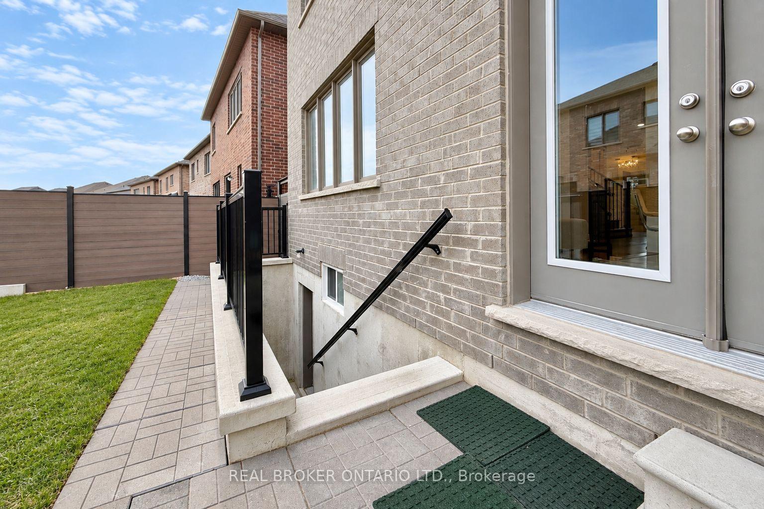 Photo 47 of 153 Prairie Rose Drive, Richmond Hill, Rural Richmond Hill — HOMEH